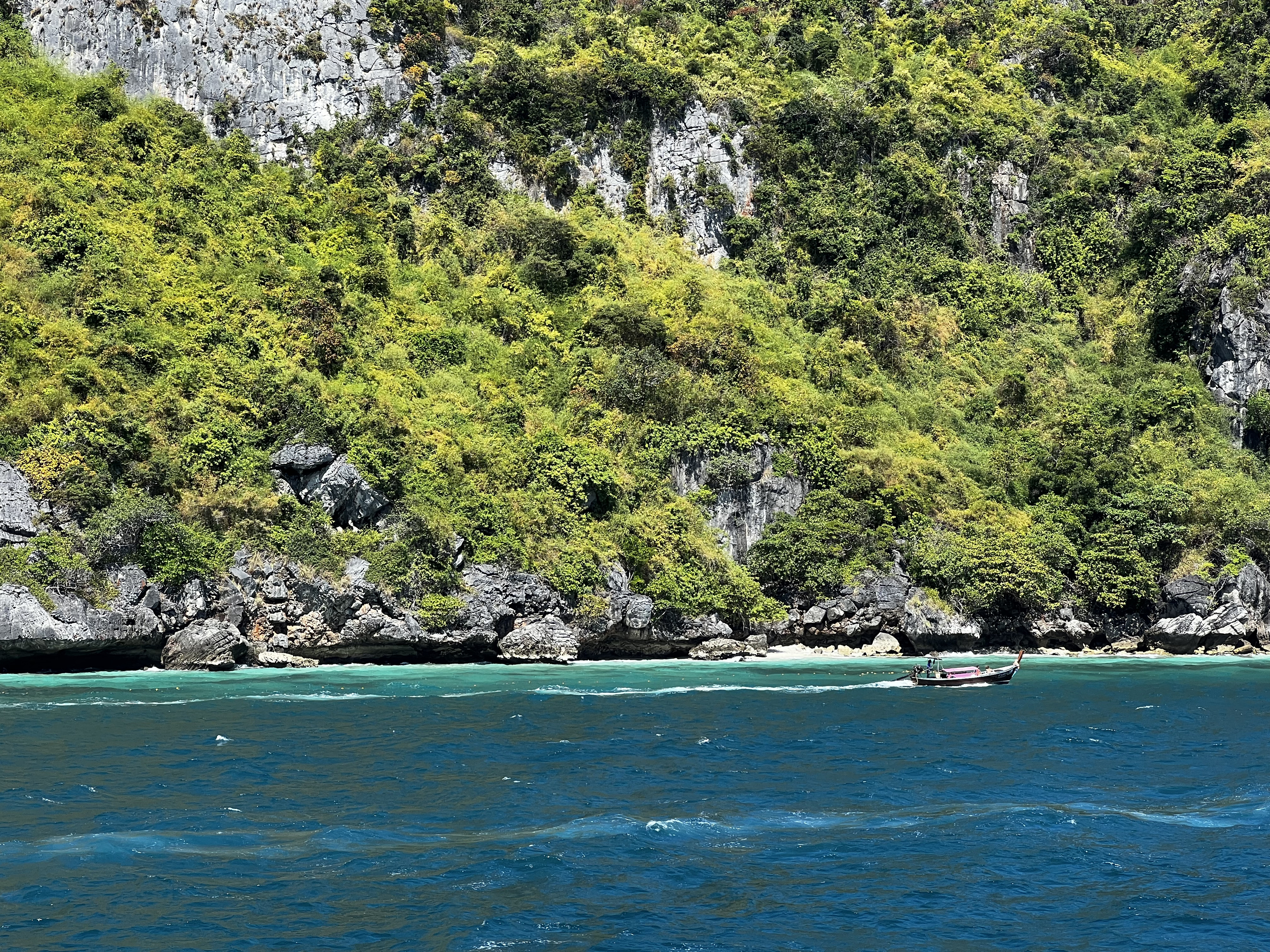 Picture Thailand Phuket to Ko Phi Phi Ferry 2021-12 28 - Center Phuket to Ko Phi Phi Ferry