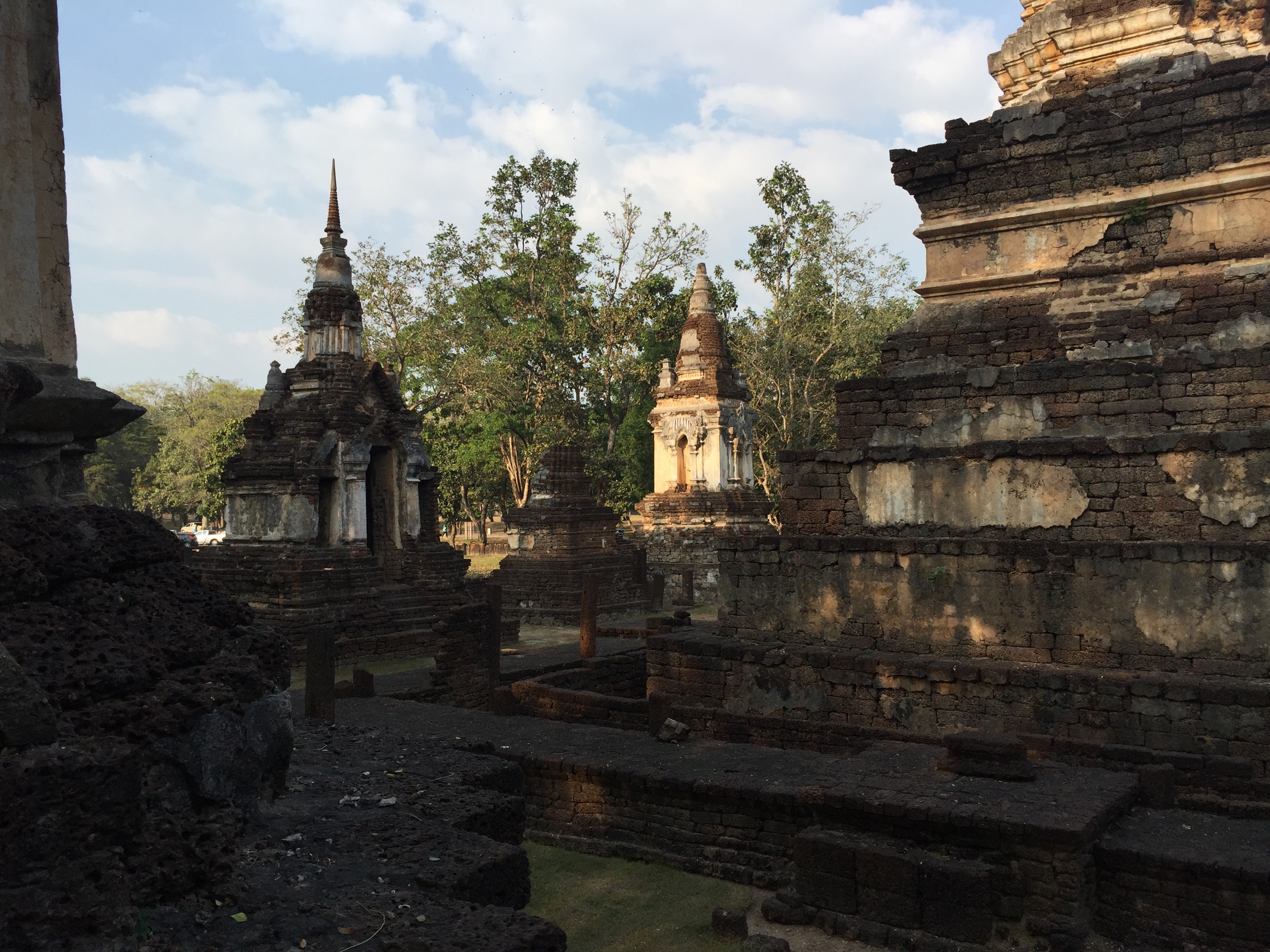 Picture Thailand Si satchanalai historical park 2014-12 2 - Center Si satchanalai historical park