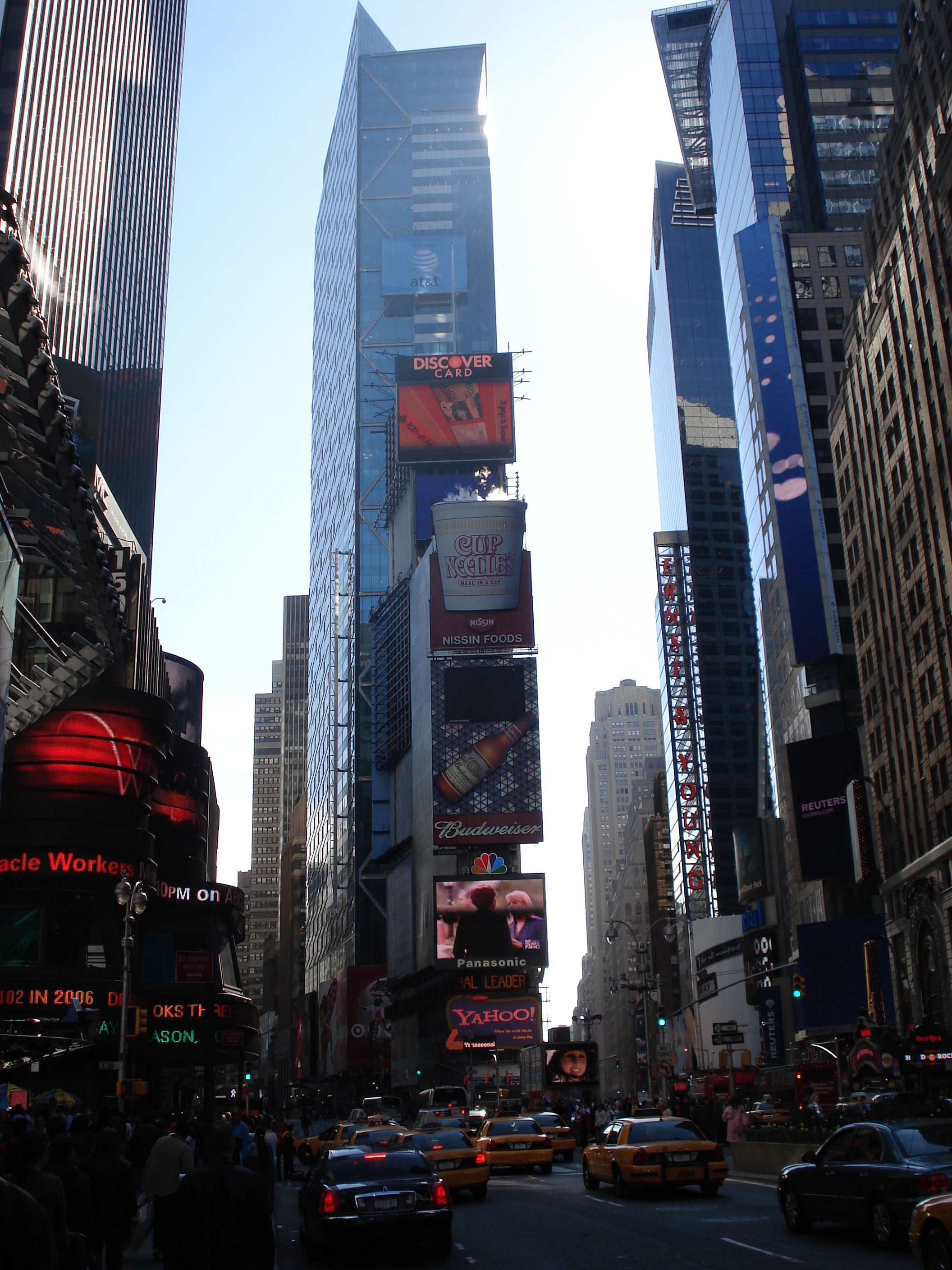 Picture United States New York Time Square 2006-03 13 - Center Time Square