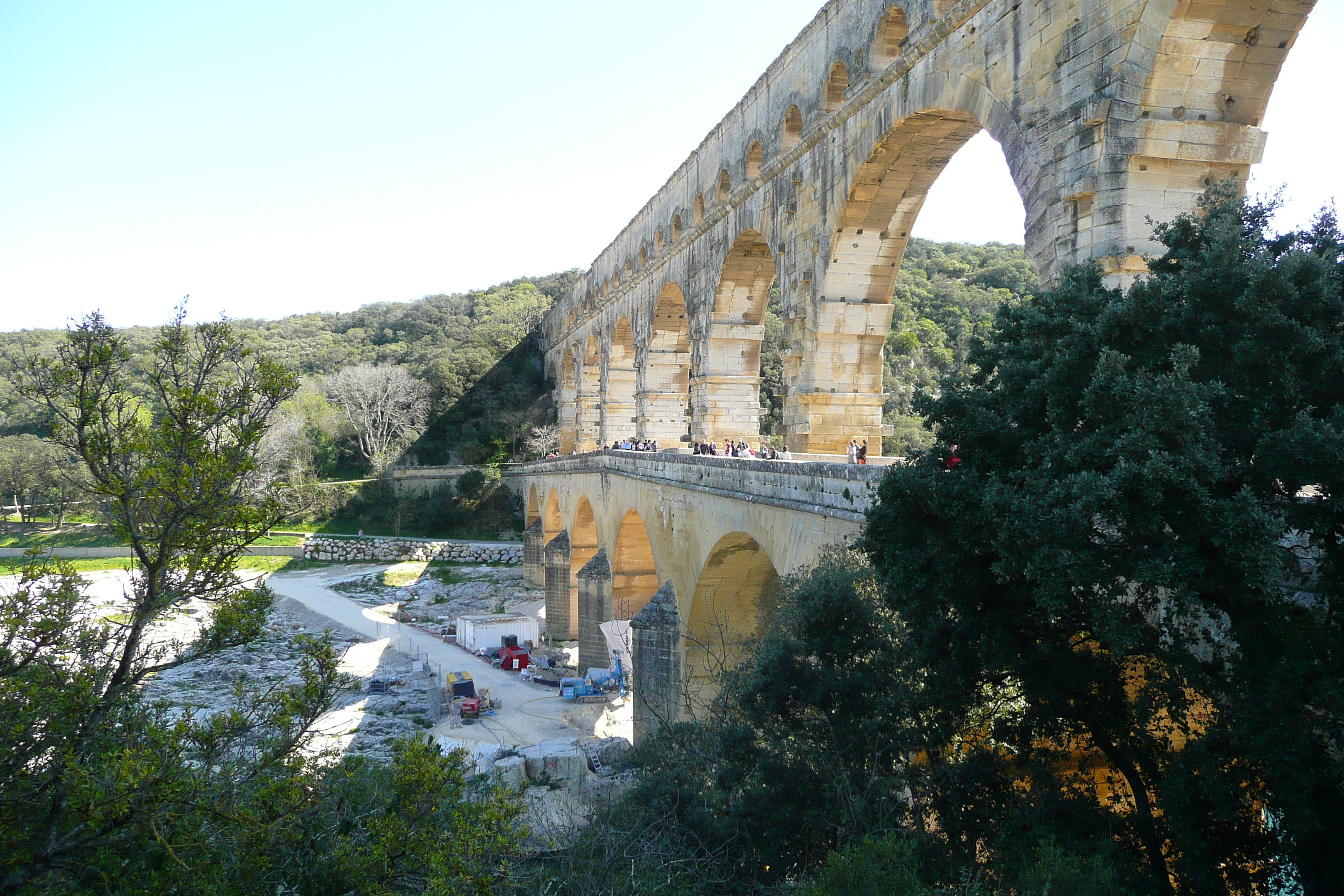 Picture France Pont du Gard 2008-04 41 - Tour Pont du Gard