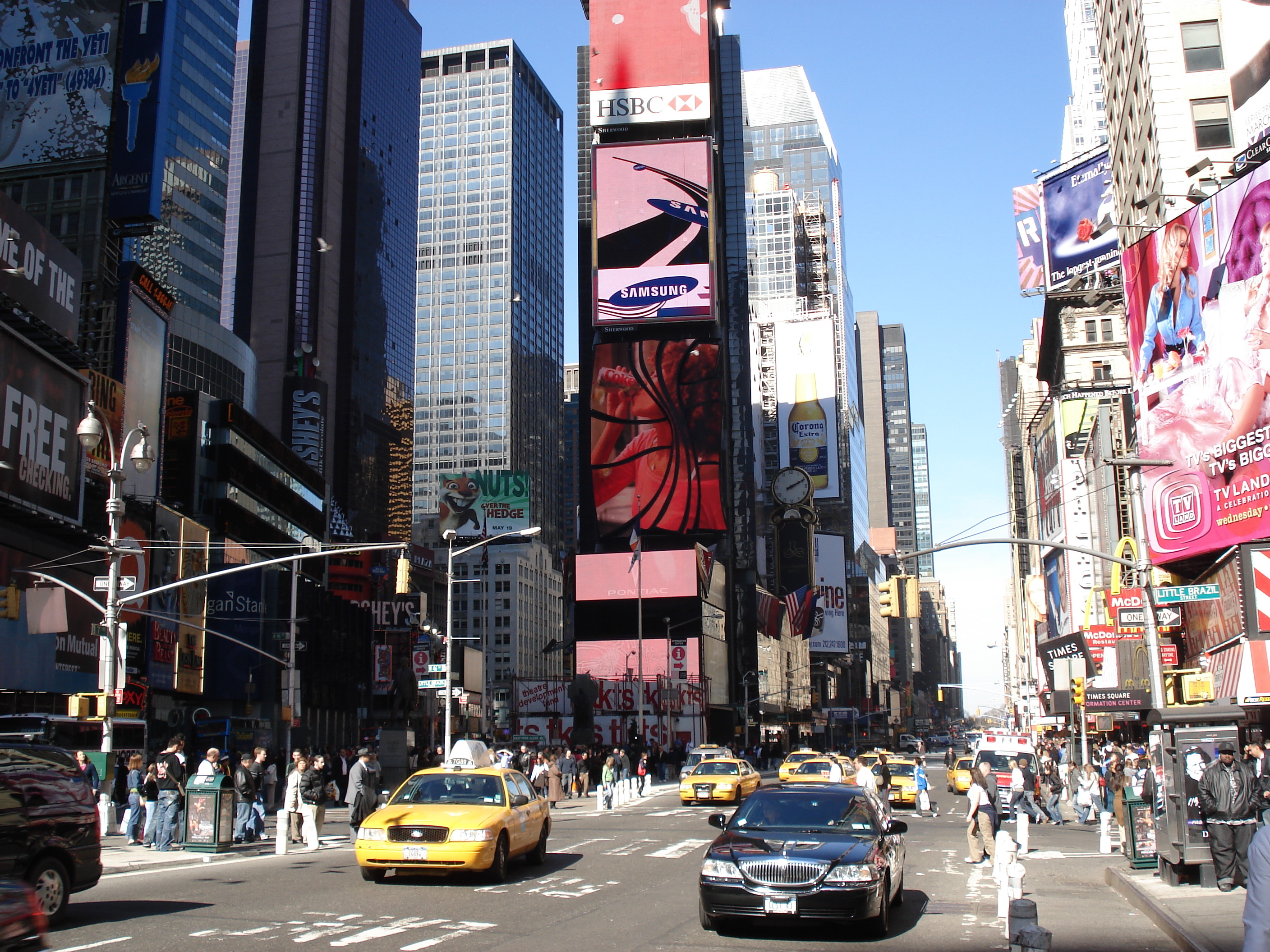 Picture United States New York Time Square 2006-03 21 - Around Time Square