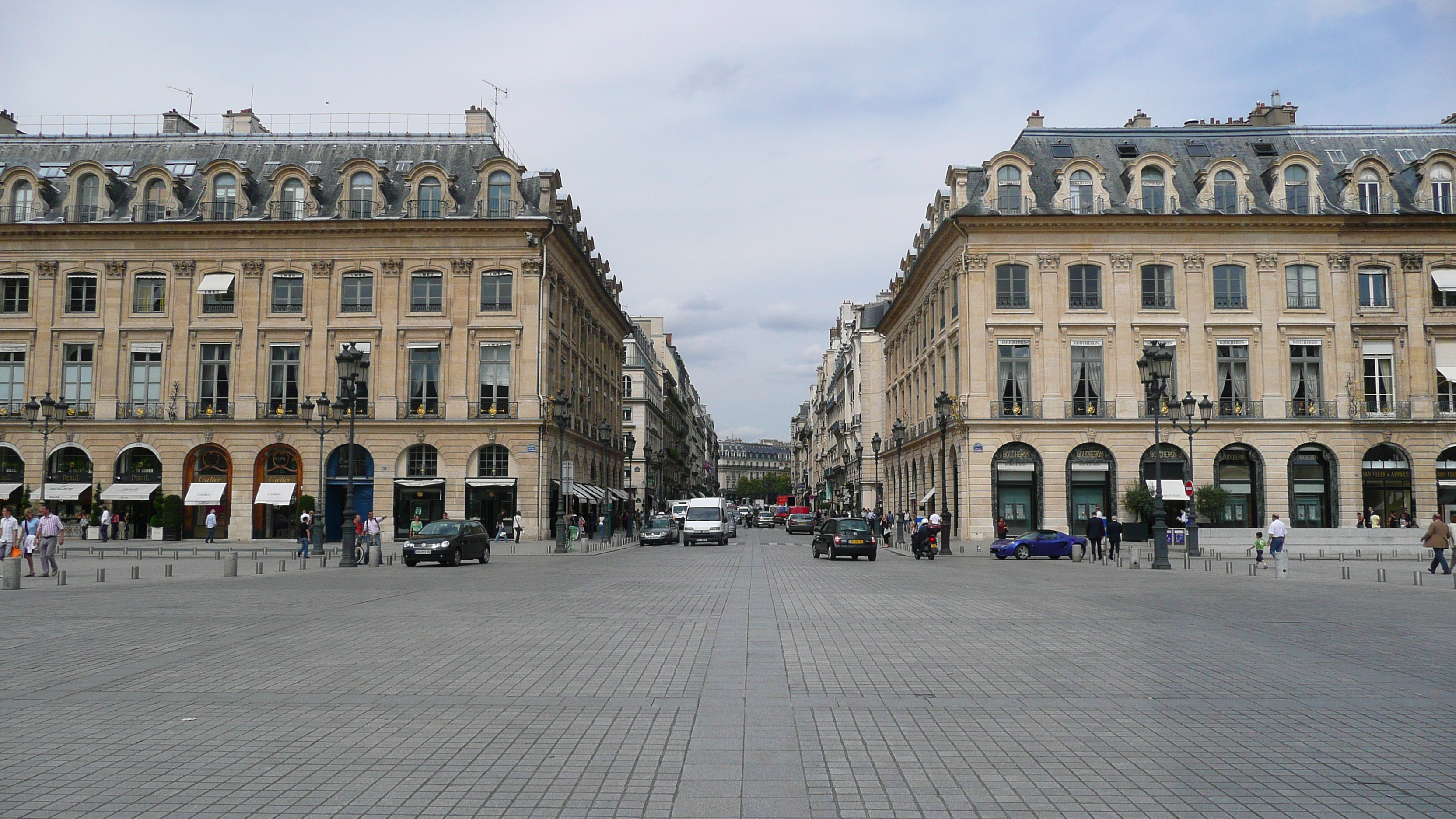 Picture France Paris Place Vendome 2007-07 14 - Recreation Place Vendome