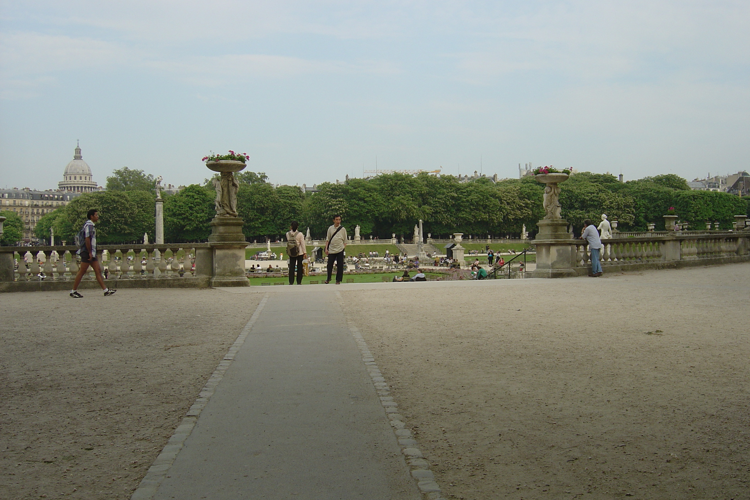 Picture France Paris Luxembourg Garden 2007-04 76 - Tour Luxembourg Garden