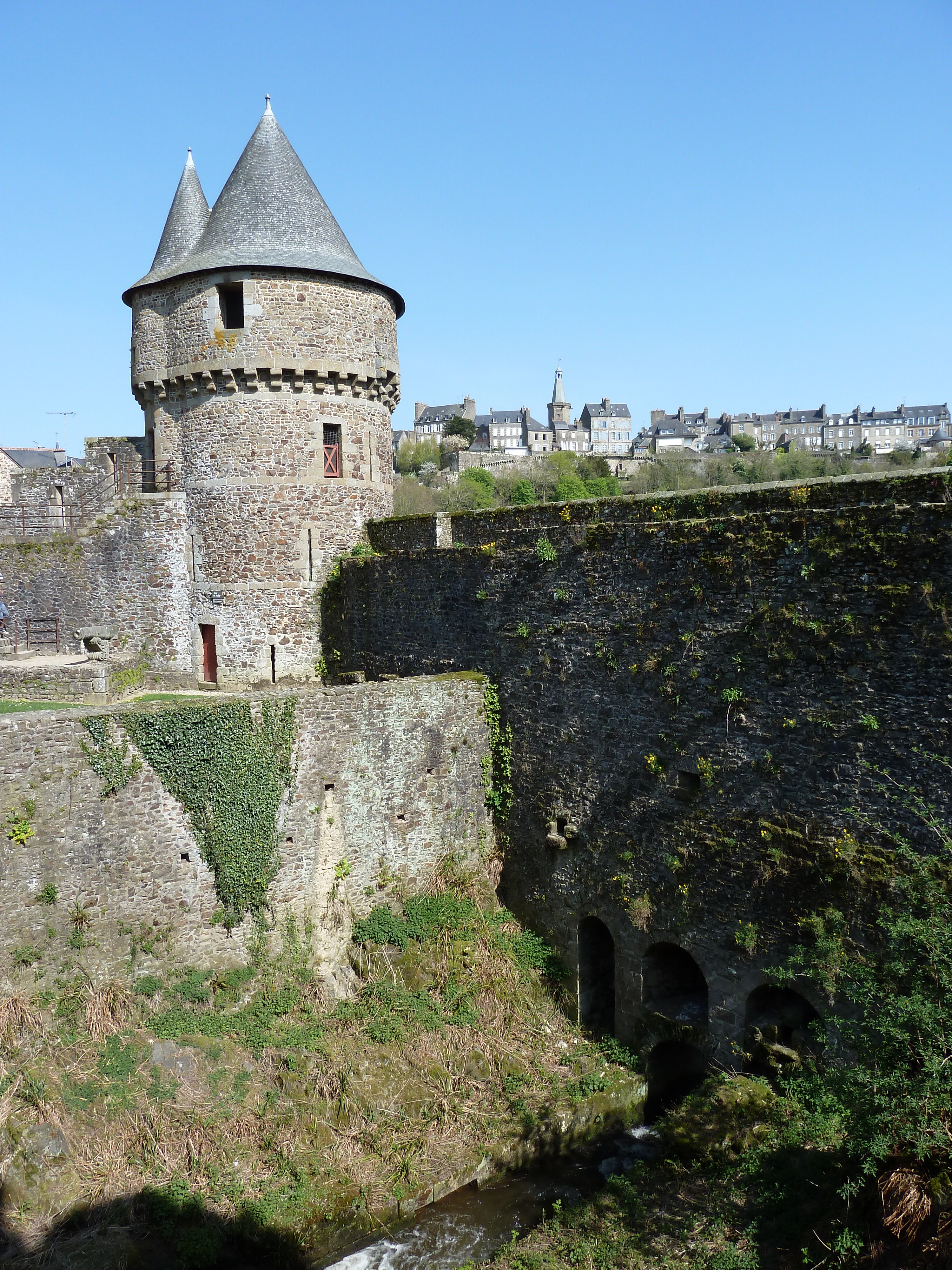 Picture France Fougeres 2010-04 37 - Discovery Fougeres