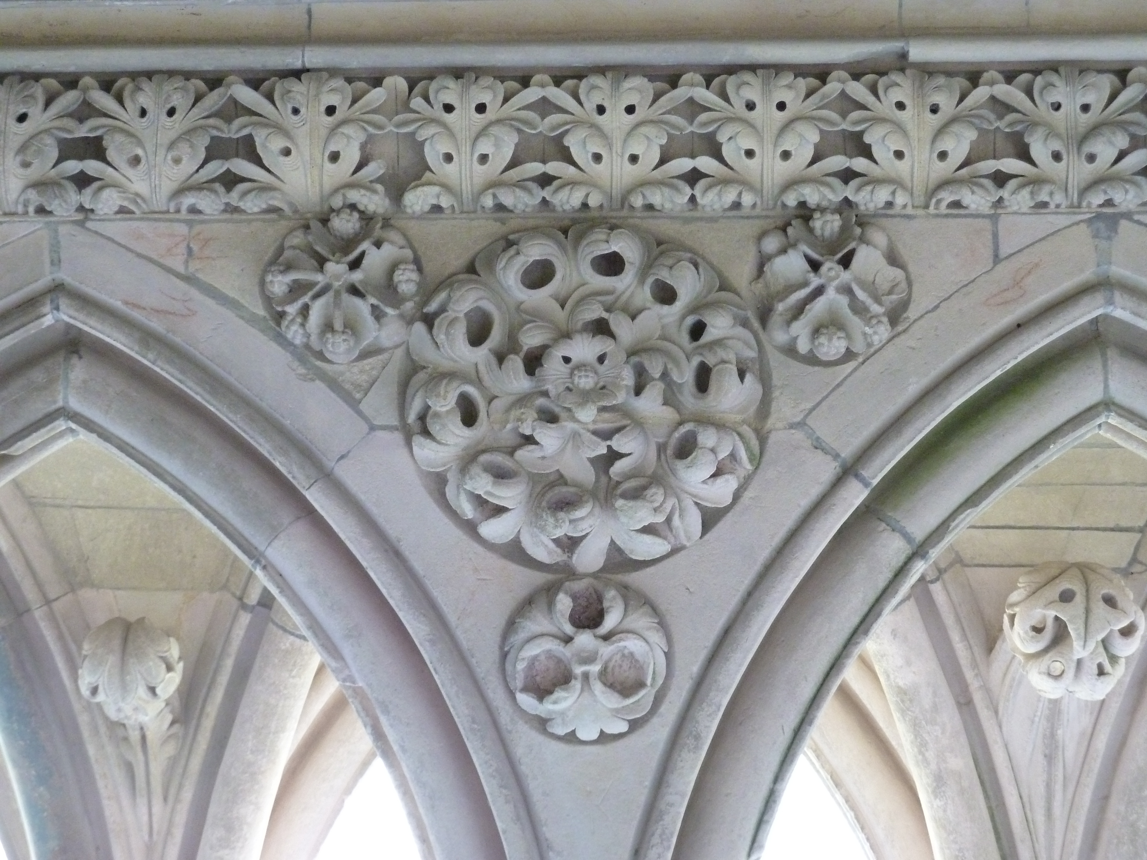 Picture France Mont St Michel Mont St Michel Abbey Cloister 2010-04 57 - Recreation Mont St Michel Abbey Cloister