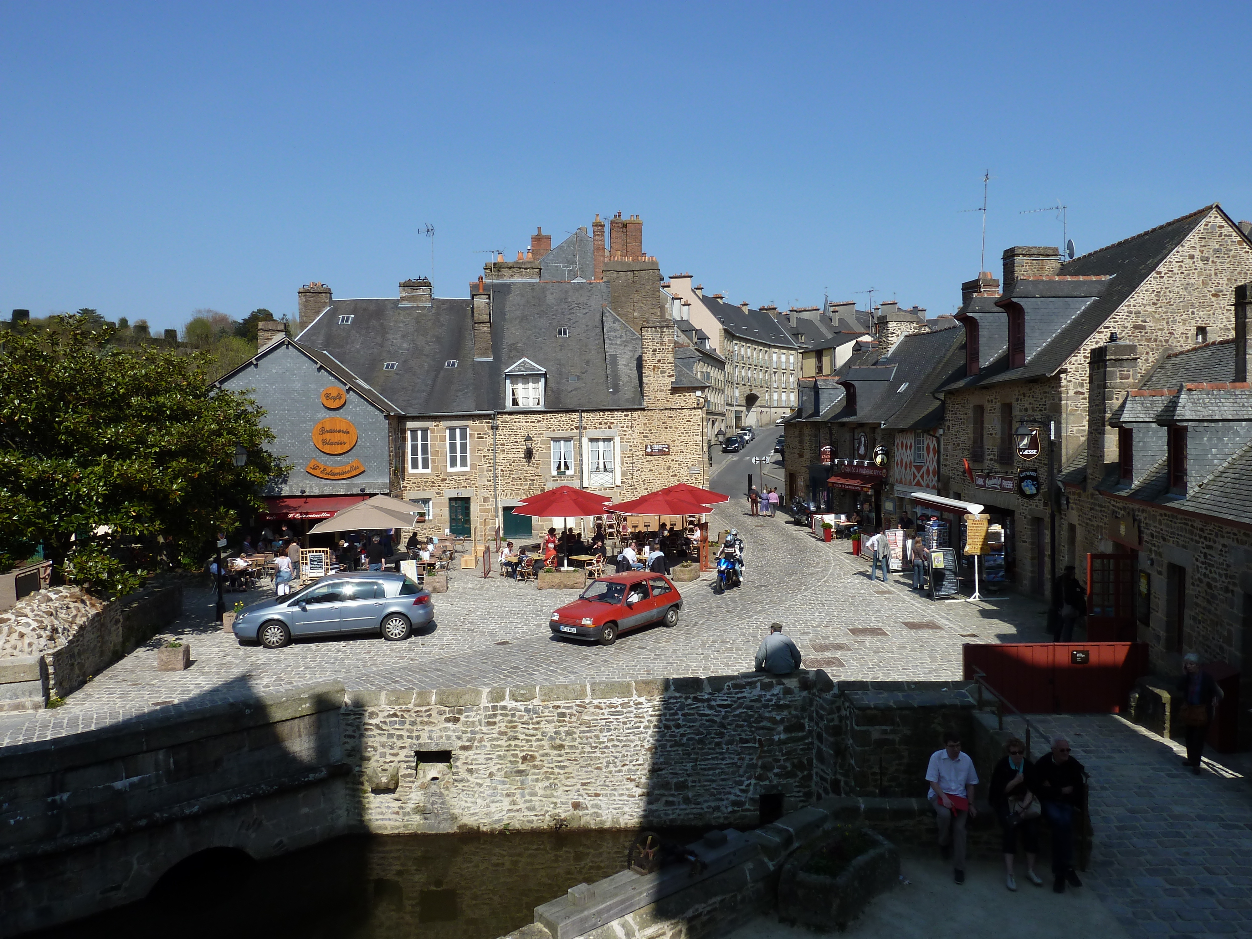 Picture France Fougeres 2010-04 151 - Tours Fougeres