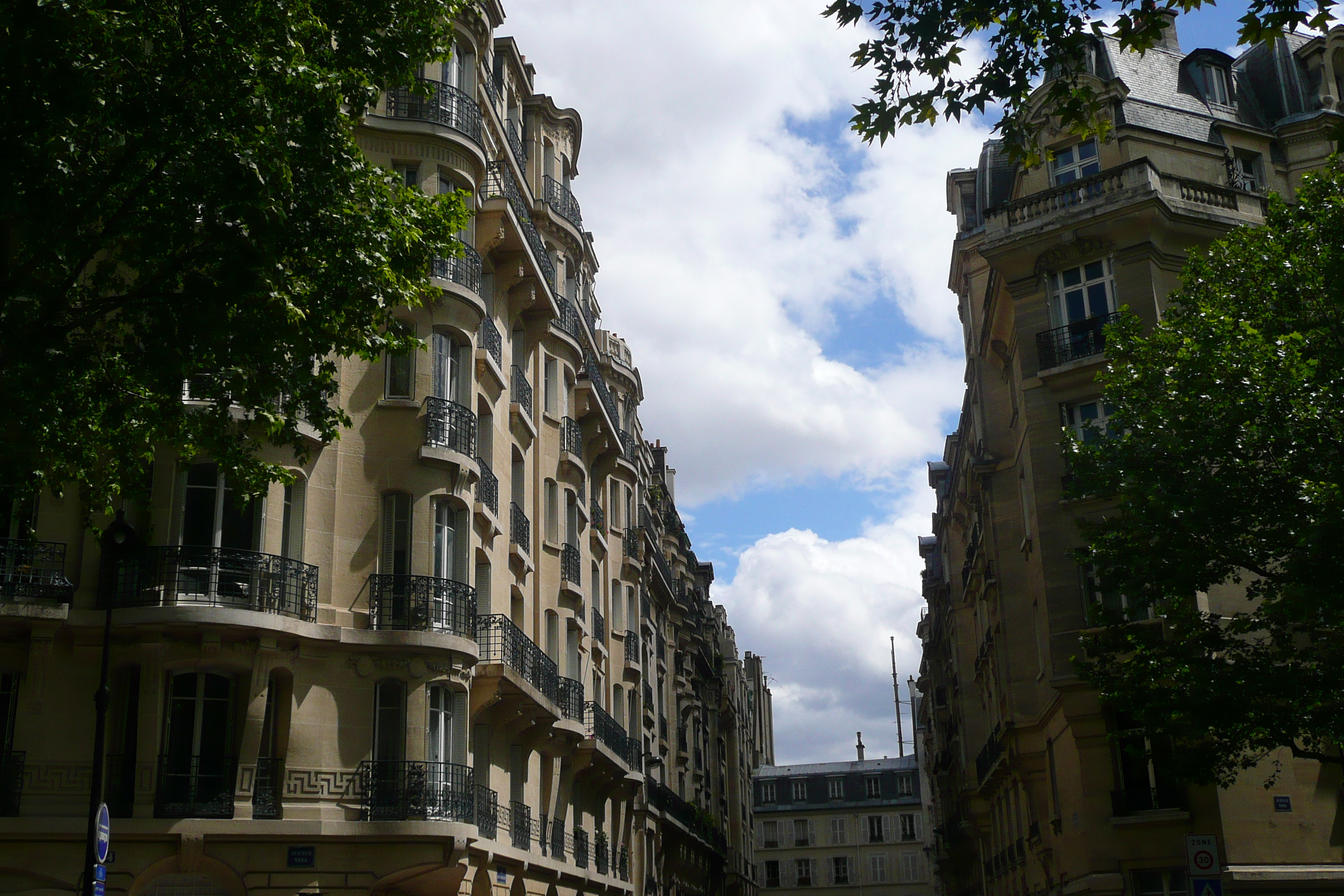 Picture France Paris Avenue Niel 2007-06 93 - Around Avenue Niel