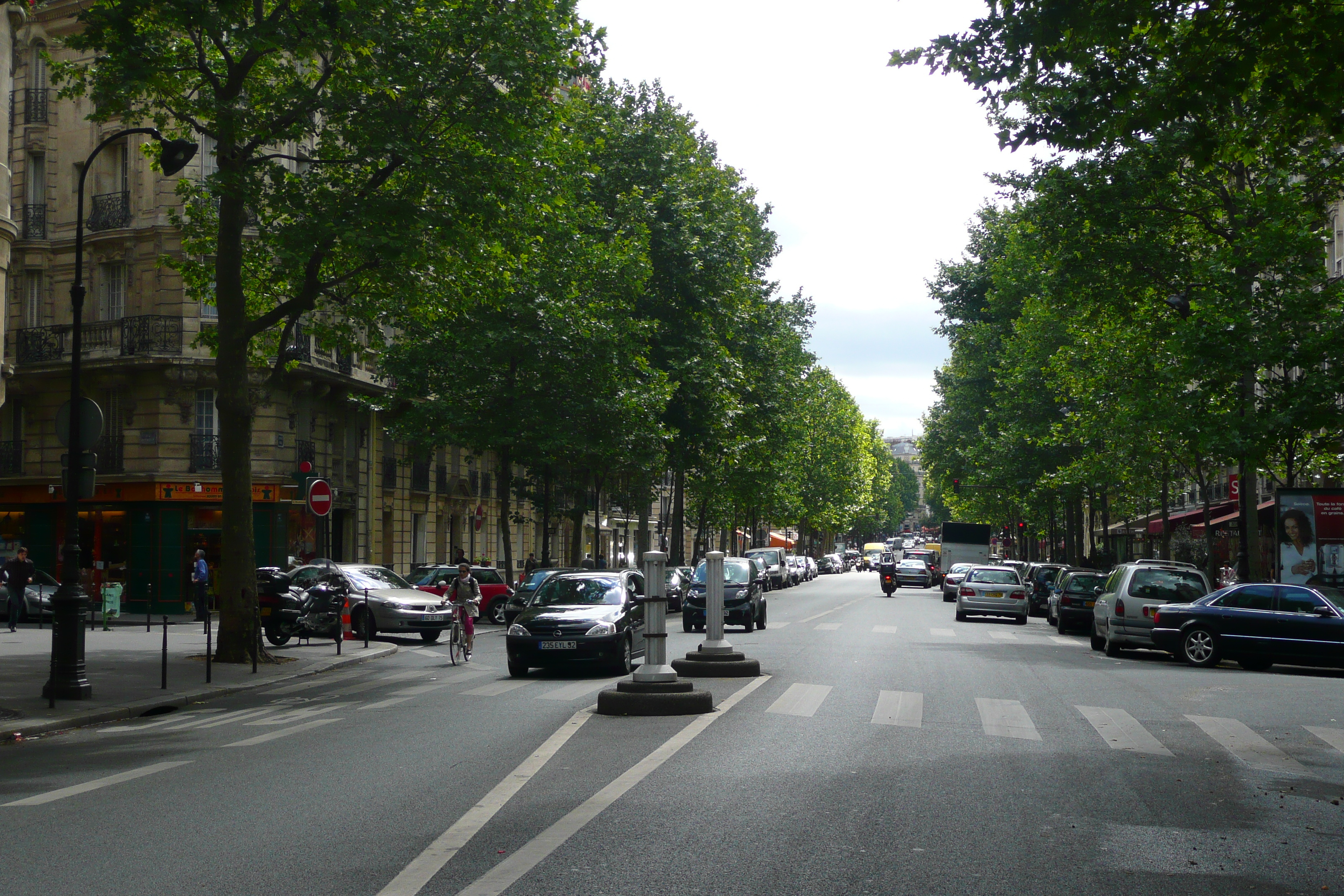 Picture France Paris Avenue Niel 2007-06 9 - Around Avenue Niel