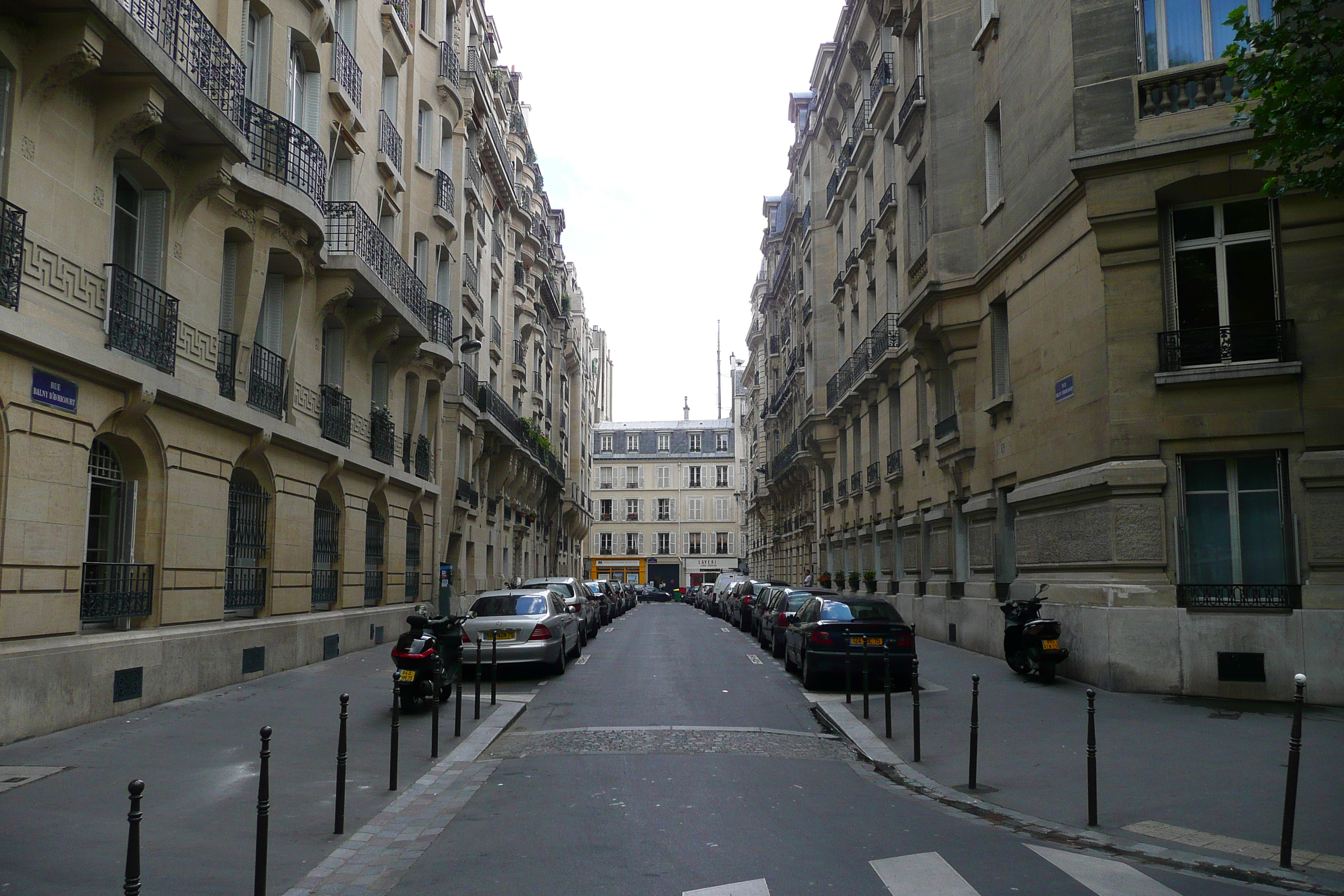 Picture France Paris Avenue Niel 2007-06 15 - Around Avenue Niel