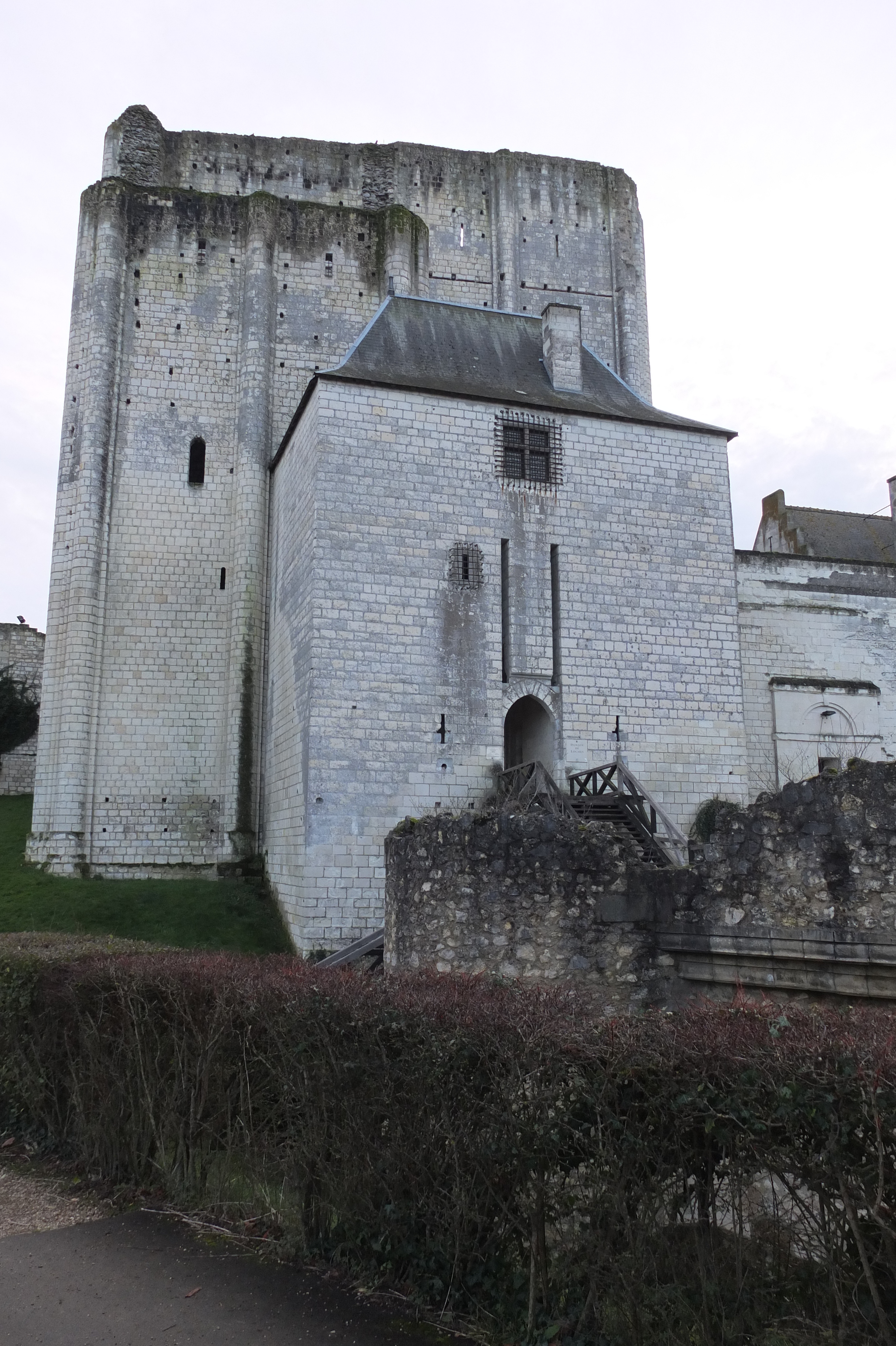 Picture France Loches Castle 2013-01 0 - Tour Loches Castle