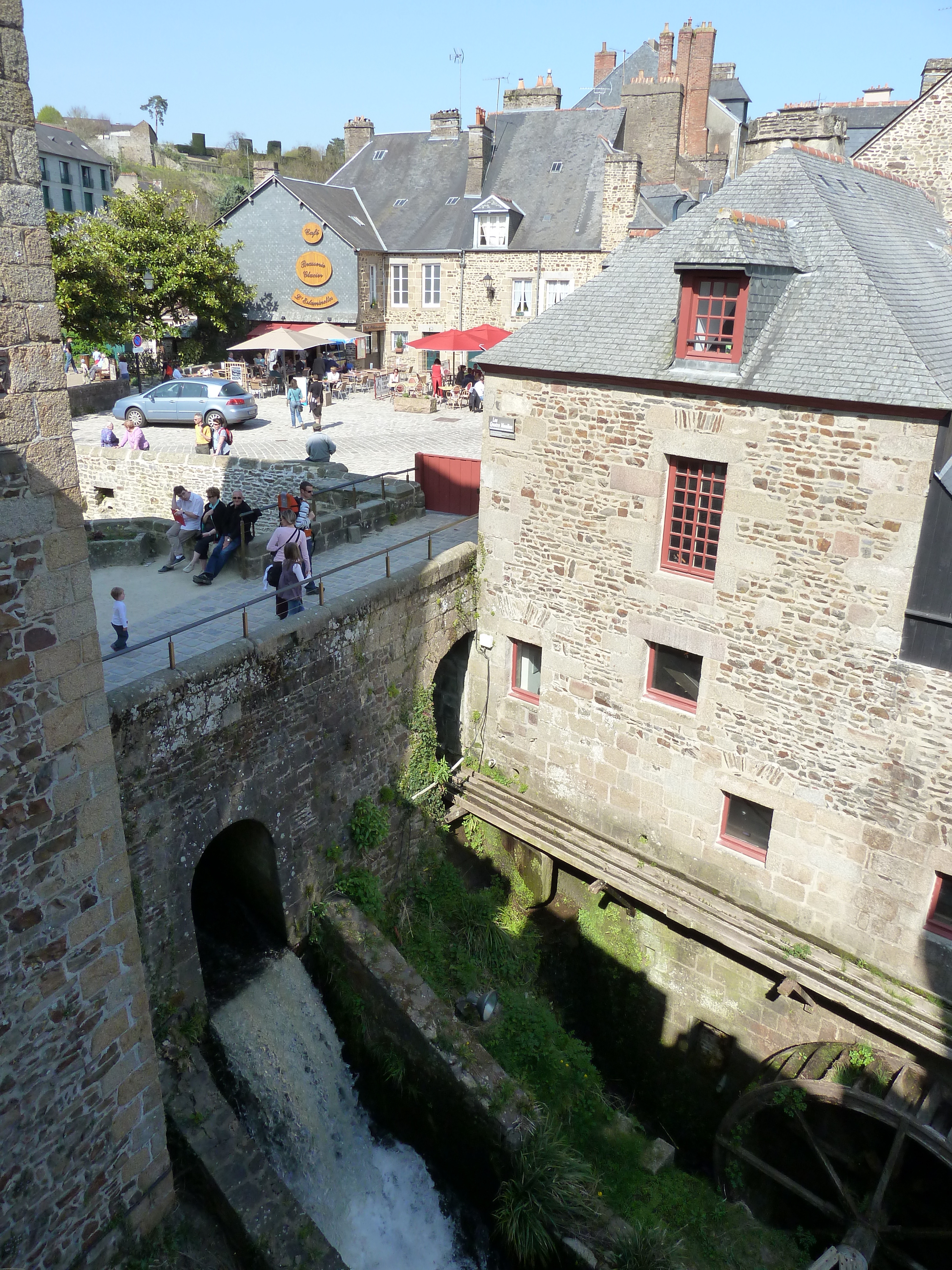 Picture France Fougeres 2010-04 174 - Tours Fougeres