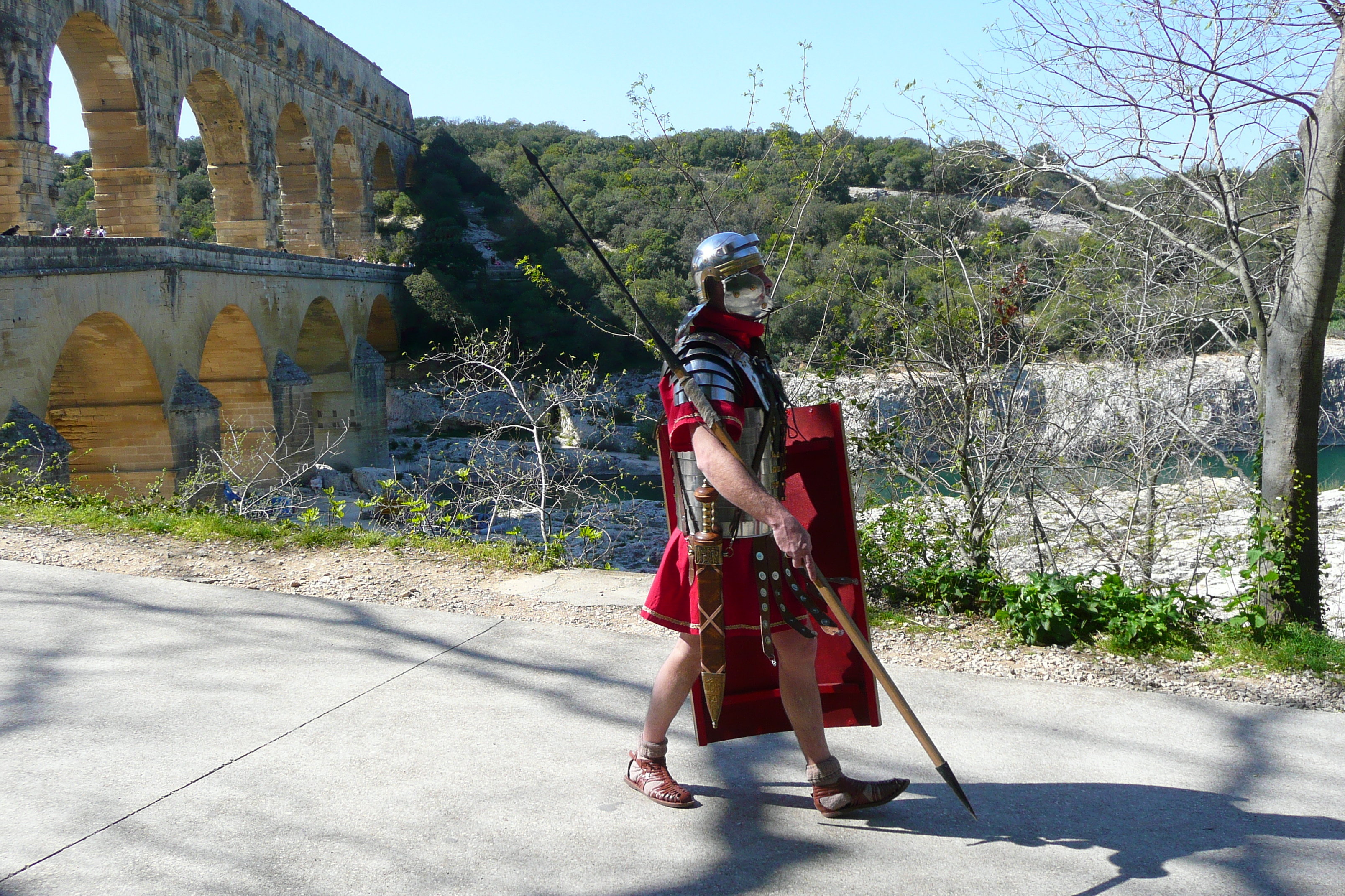 Picture France Pont du Gard 2008-04 49 - Discovery Pont du Gard