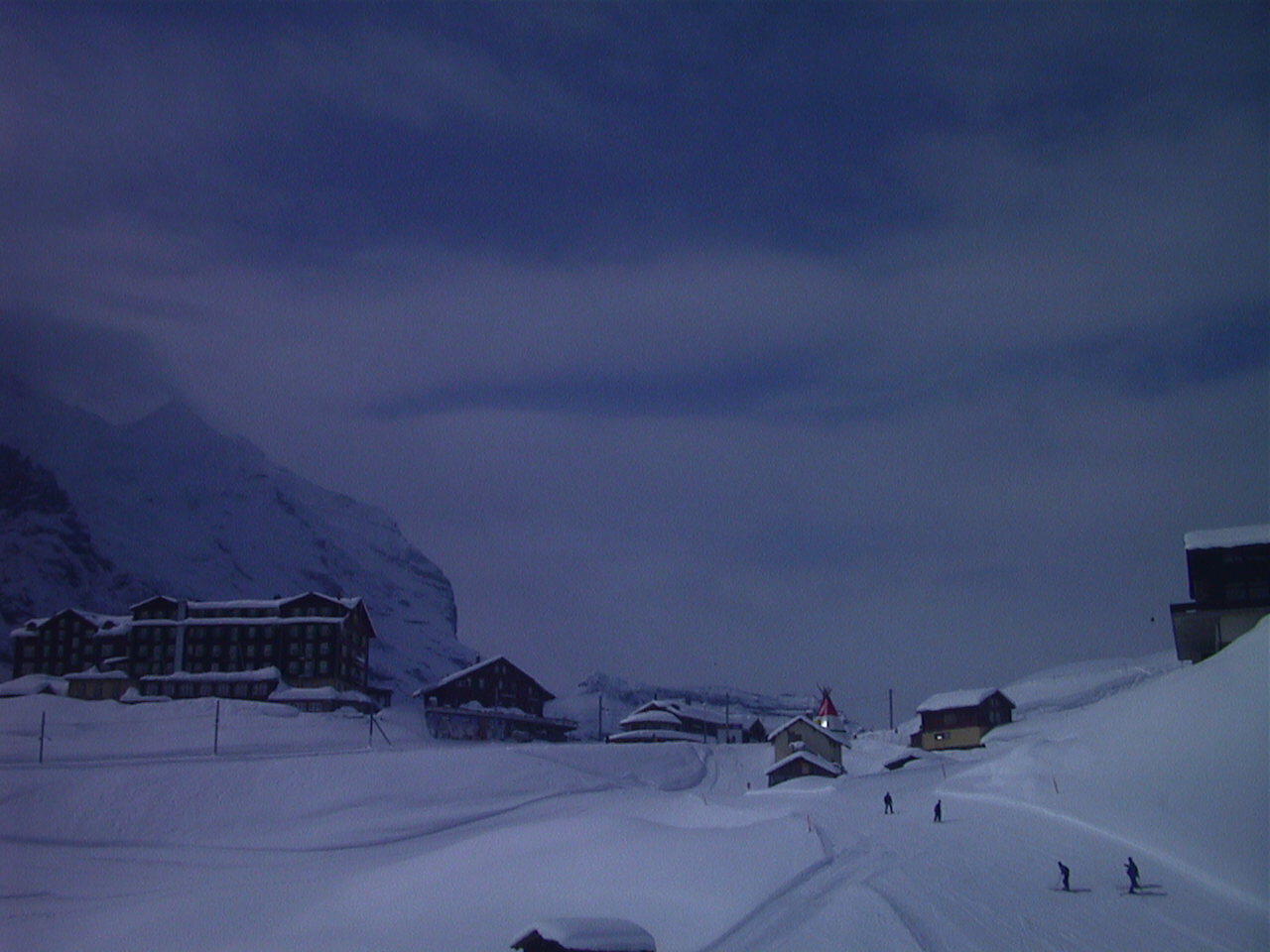 Picture Swiss Grindelwald 1999-04 3 - Center Grindelwald