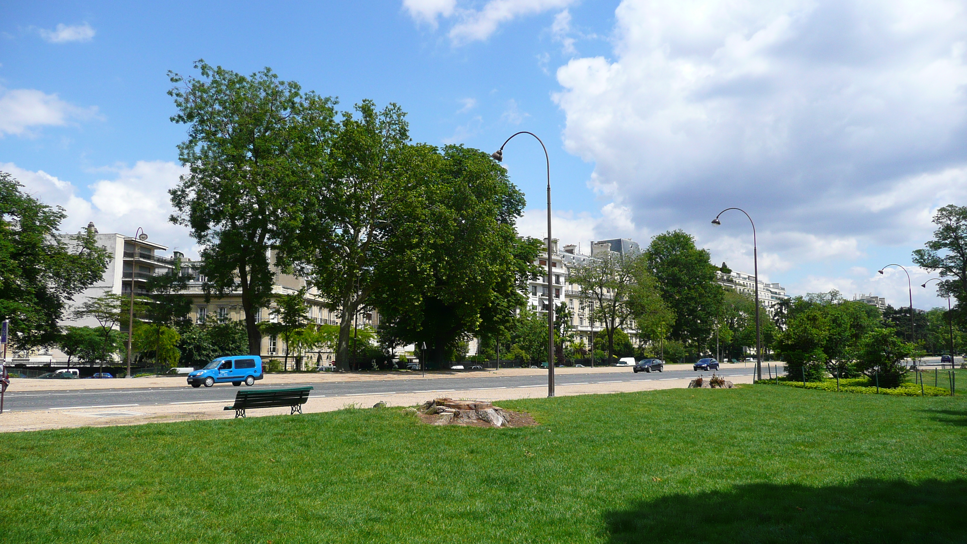 Picture France Paris Avenue Foch 2007-06 54 - Center Avenue Foch