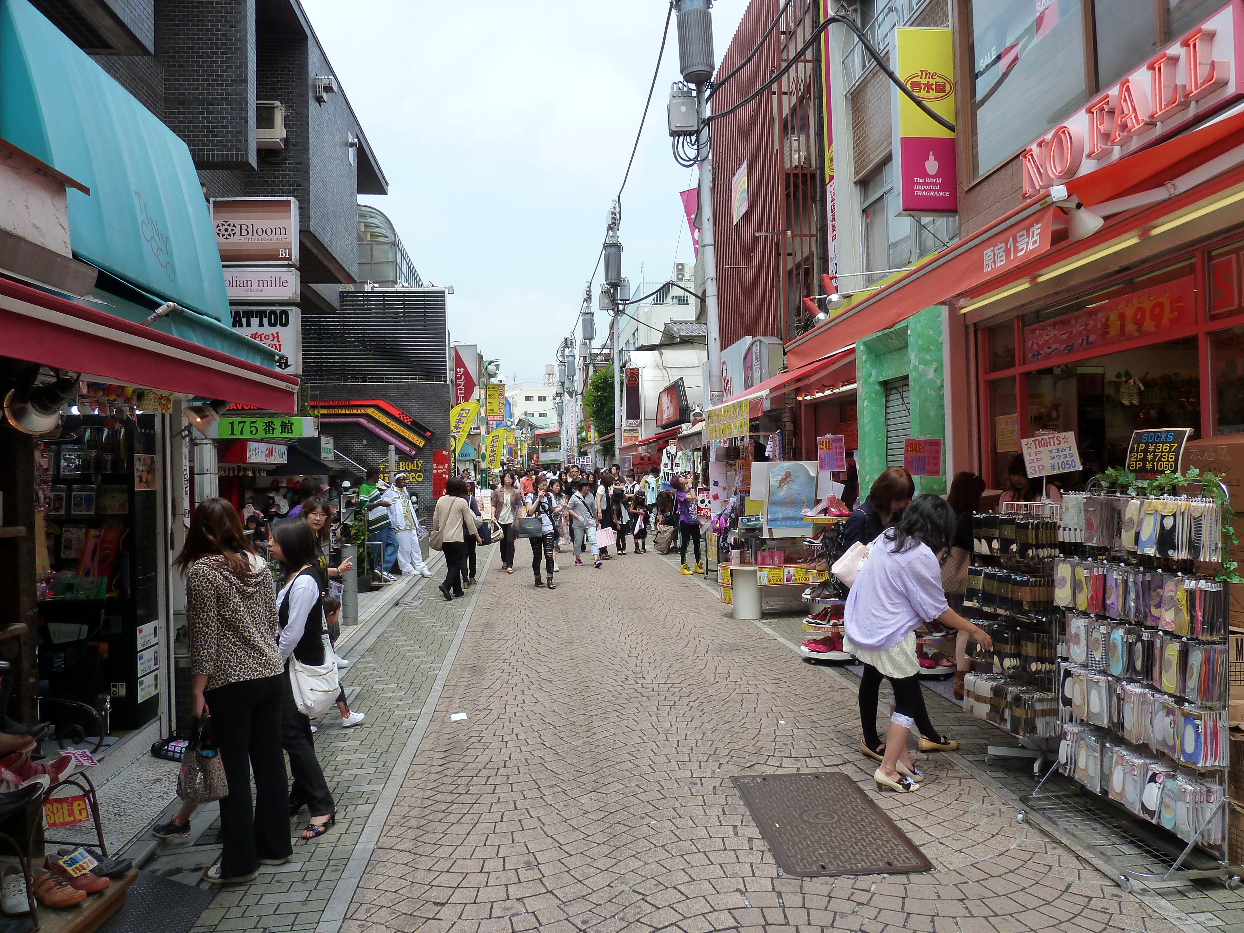 Picture Japan Tokyo Takeshita Street 2010-06 24 - Tour Takeshita Street