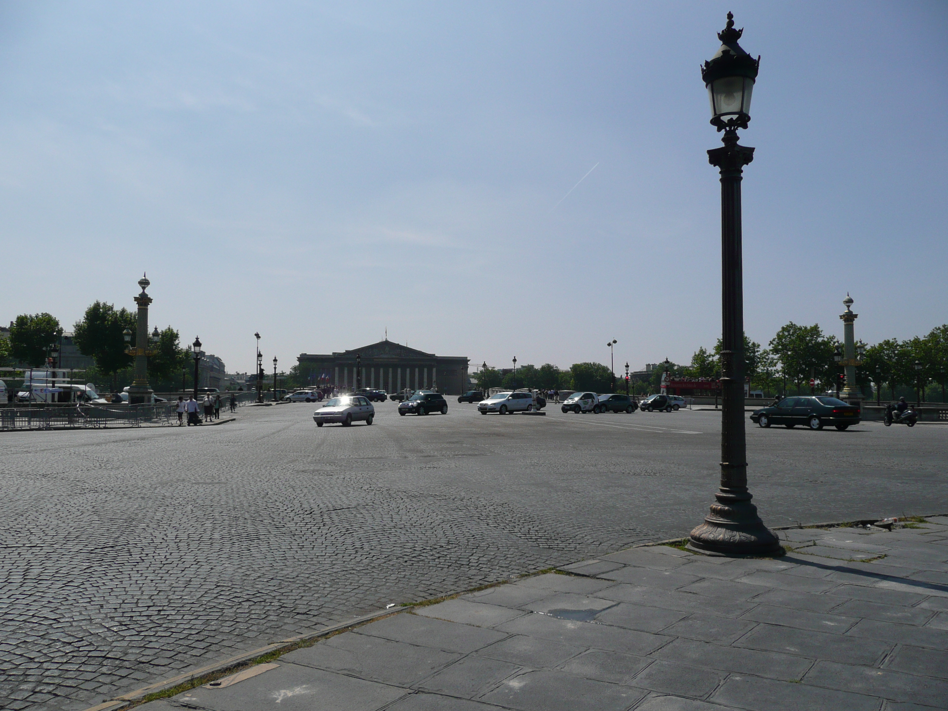 Picture France Paris La Concorde 2007-05 89 - Around La Concorde