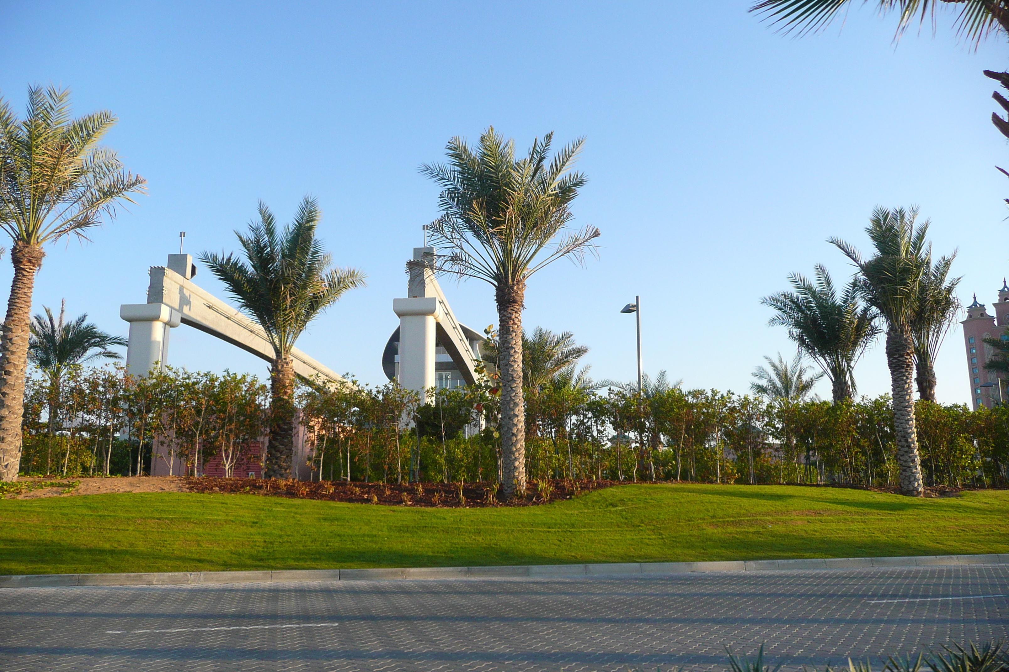 Picture United Arab Emirates Dubai Palm Jumeirah 2009-01 43 - Around Palm Jumeirah