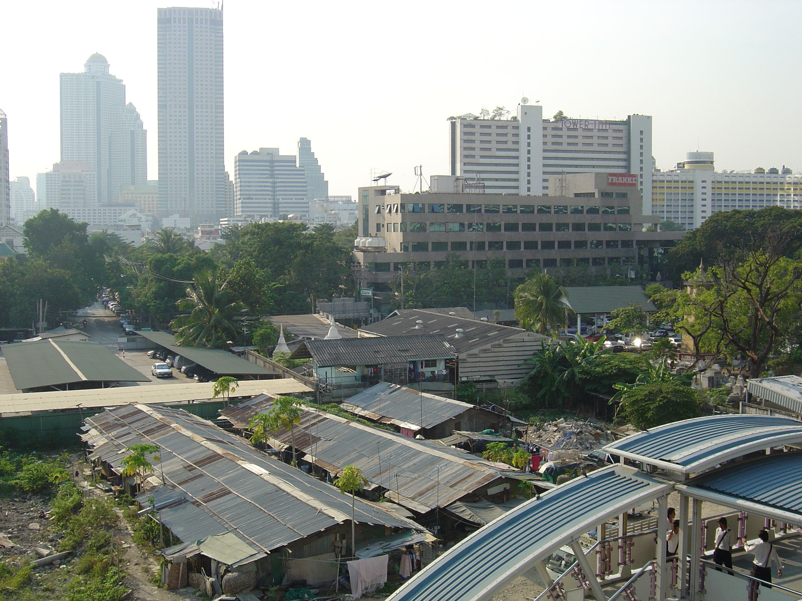 Picture Thailand Bangkok Sky Train 2004-12 19 - Discovery Sky Train