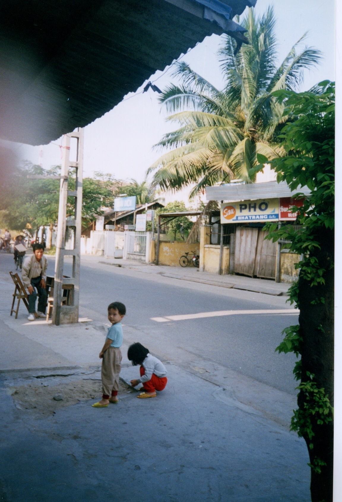 Picture Vietnam 1996-03 90 - Tour Vietnam