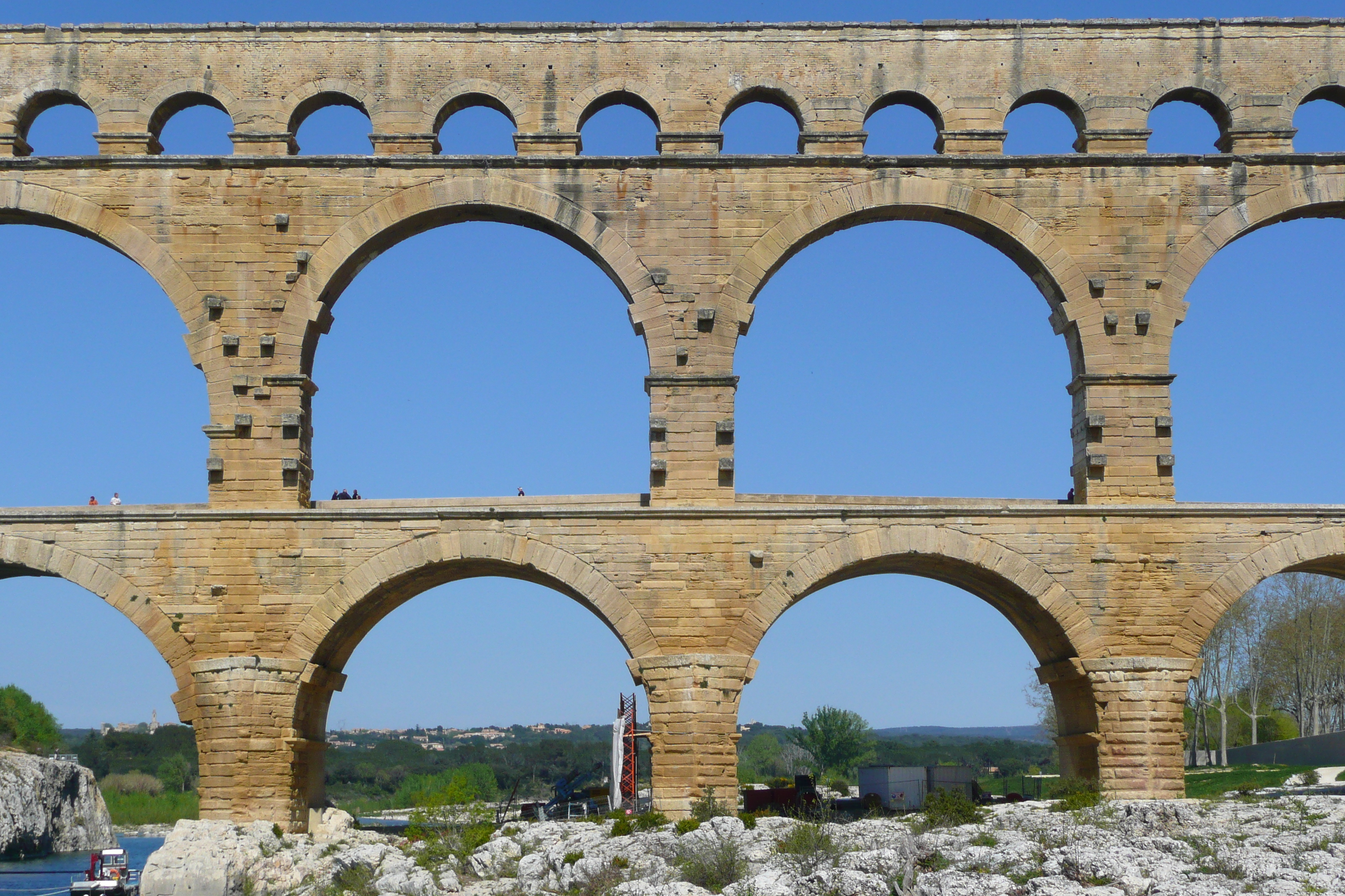 Picture France Pont du Gard 2008-04 68 - History Pont du Gard