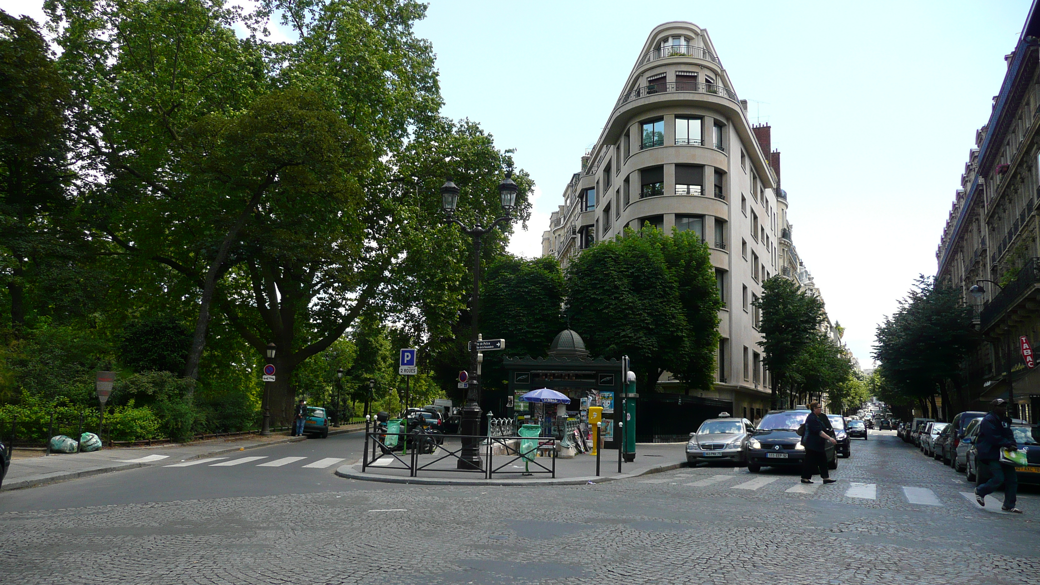 Picture France Paris Avenue Foch 2007-06 135 - Tours Avenue Foch