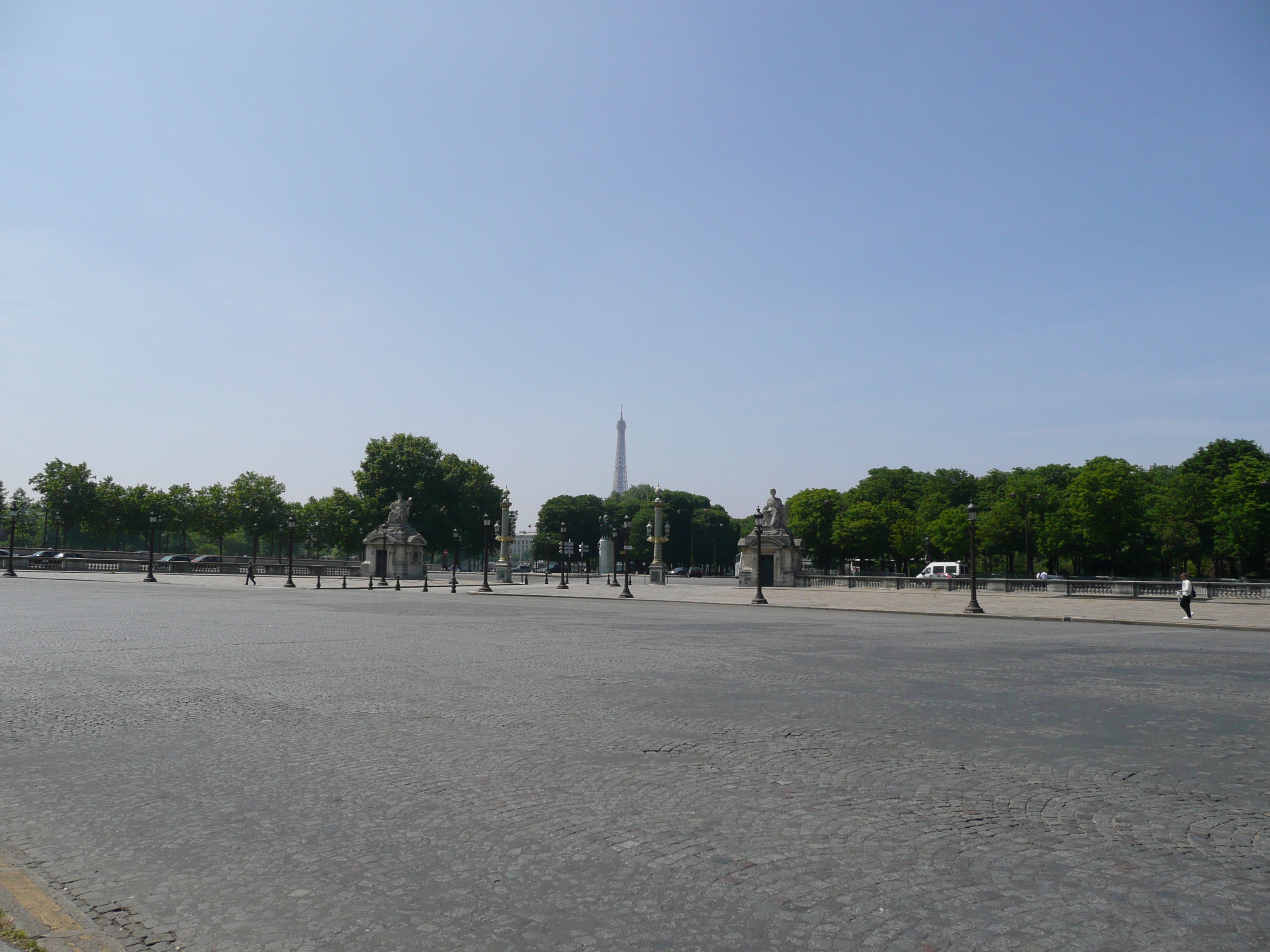 Picture France Paris La Concorde 2007-05 41 - Center La Concorde