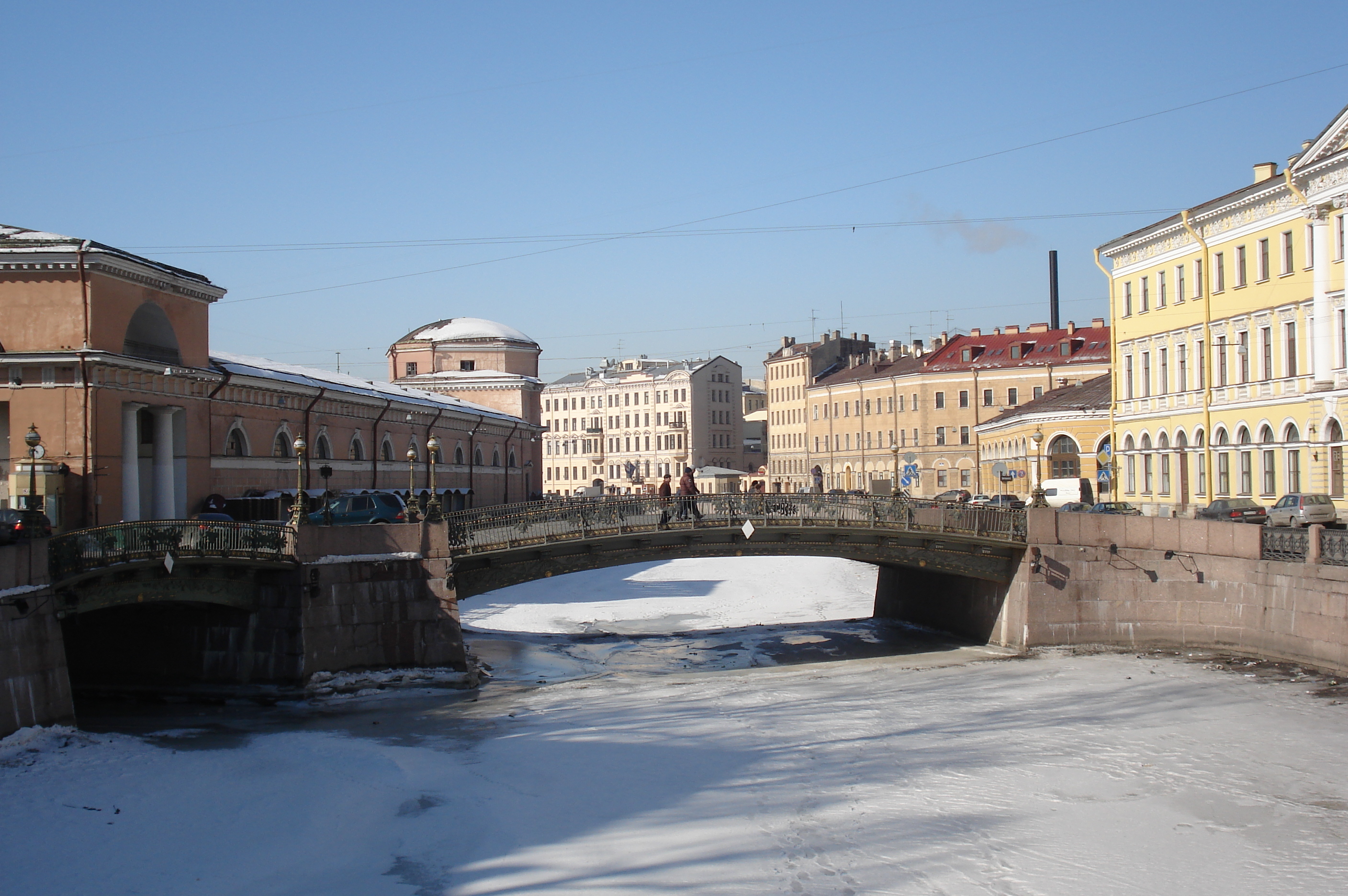 Picture Russia St Petersburg Marsovo Pole 2006-03 17 - Tours Marsovo Pole