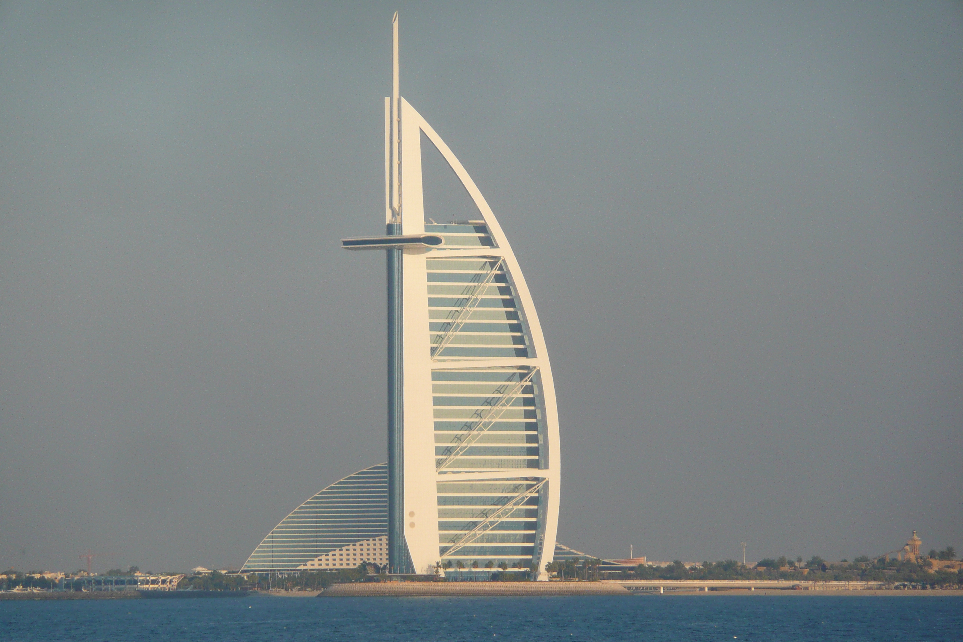 Picture United Arab Emirates Dubai Palm Jumeirah 2009-01 41 - Discovery Palm Jumeirah