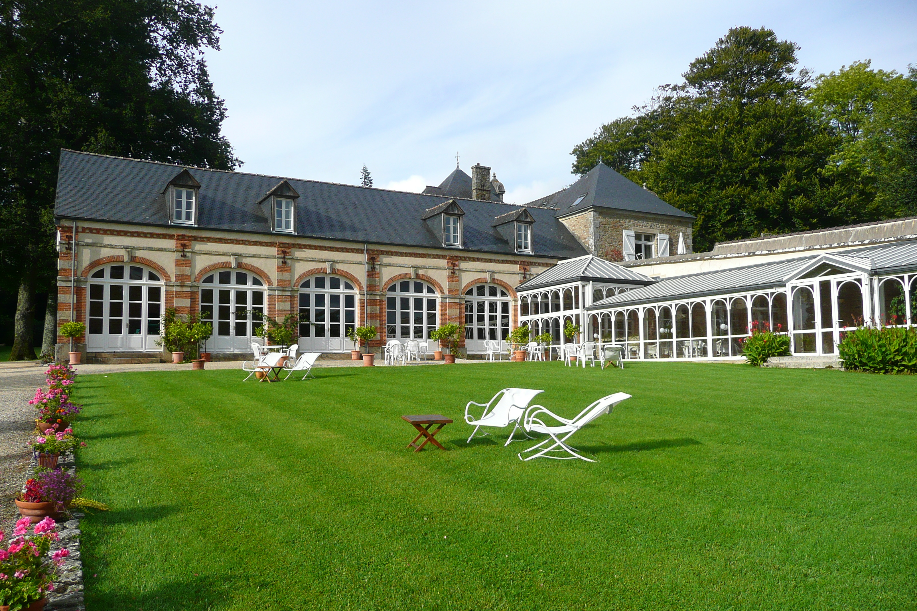 Picture France Locguenole Castle Hotel 2008-07 8 - History Locguenole Castle Hotel