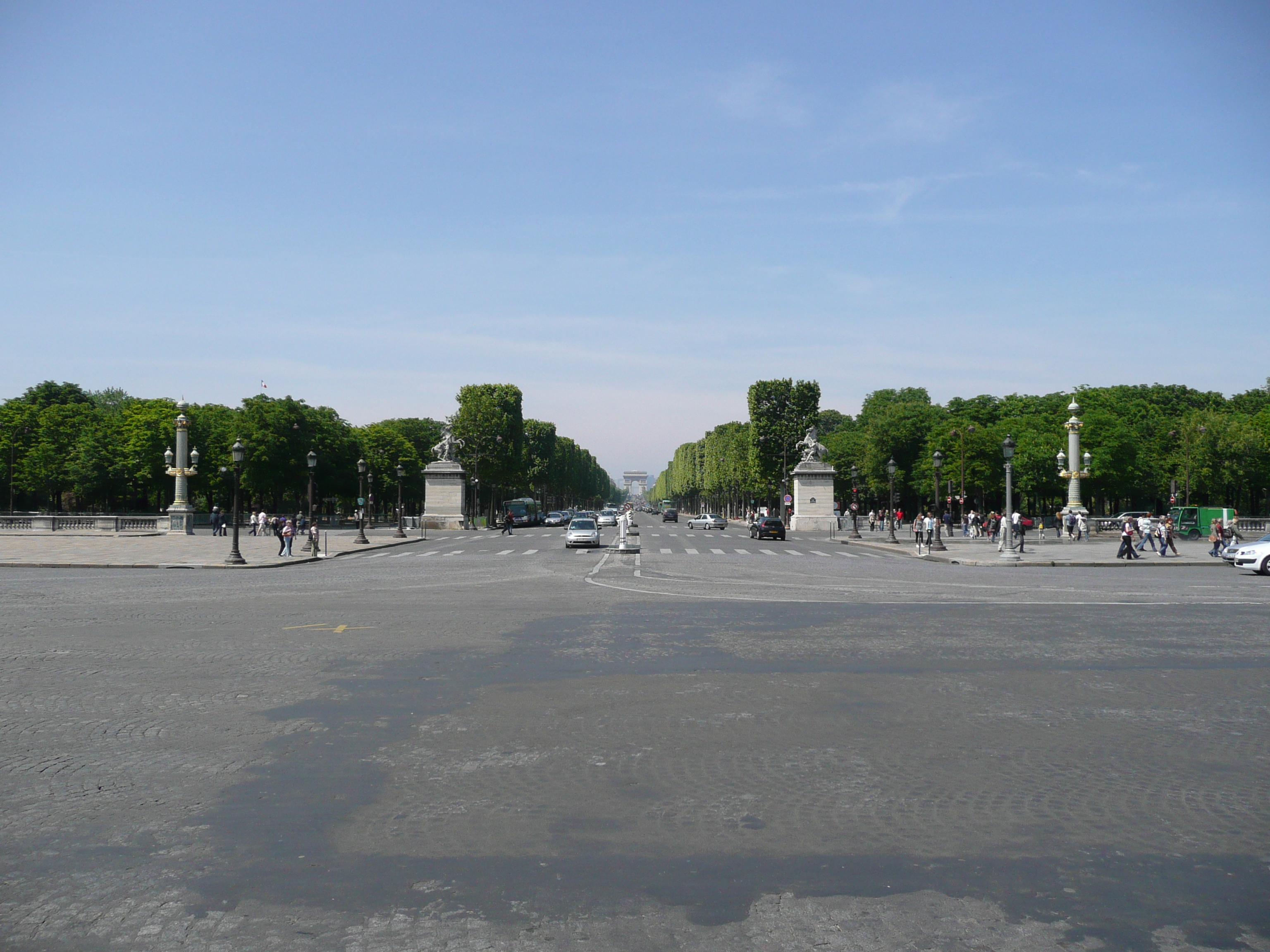 Picture France Paris La Concorde 2007-05 36 - Center La Concorde