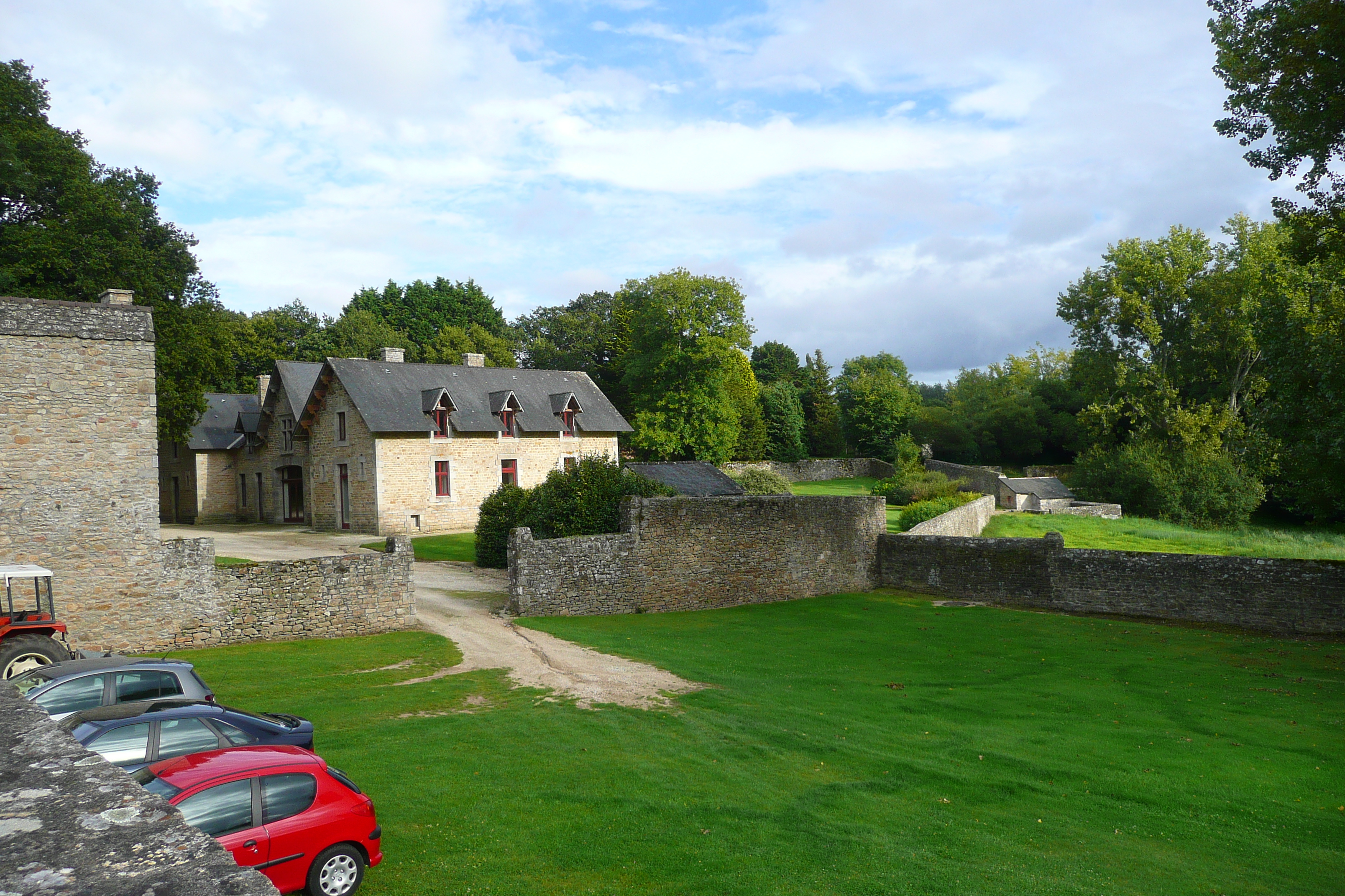 Picture France Locguenole Castle Hotel 2008-07 3 - Tours Locguenole Castle Hotel