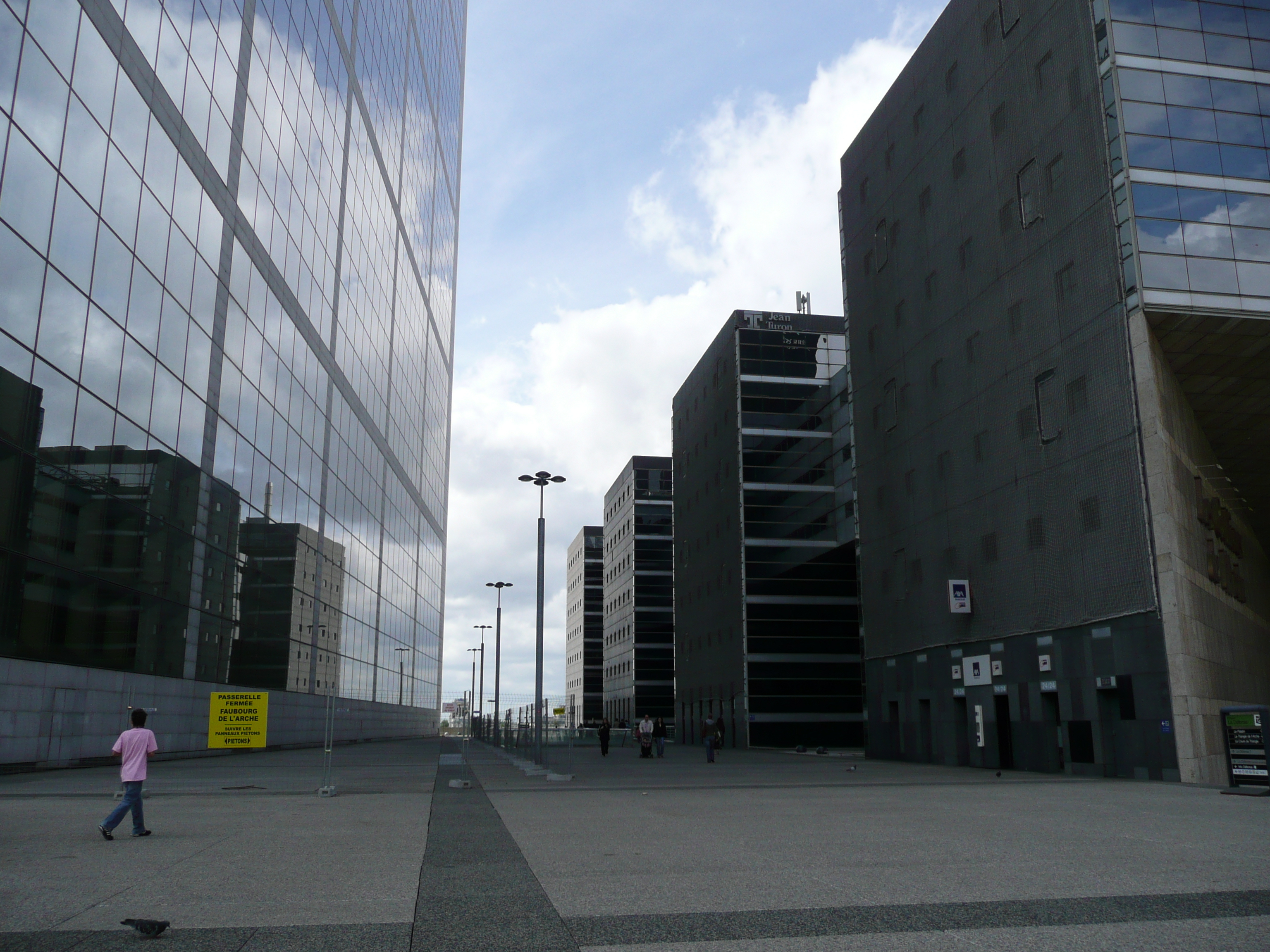 Picture France Paris La Defense 2007-05 131 - Center La Defense