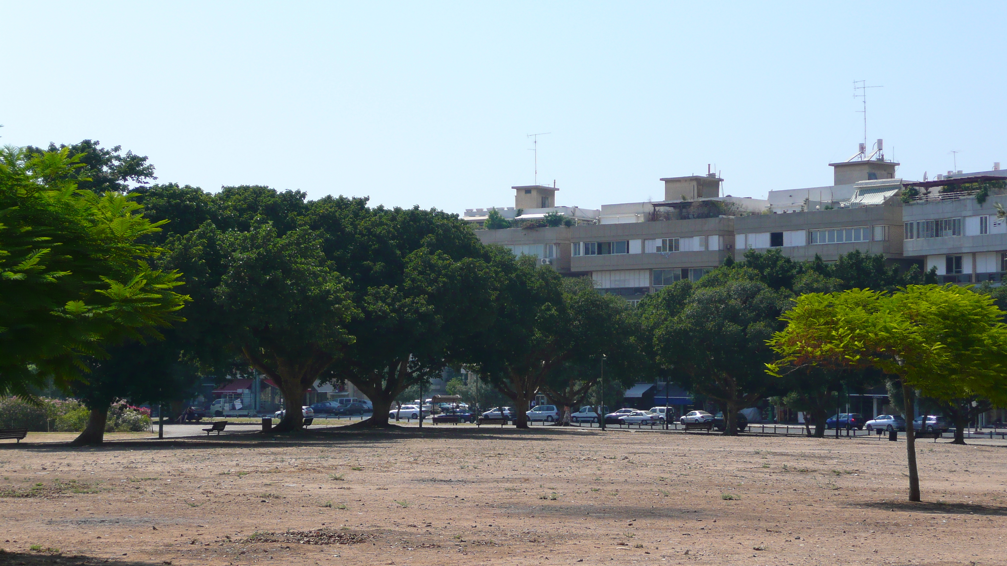 Picture Israel Tel Aviv Kikar Hamedina 2007-06 12 - Center Kikar Hamedina