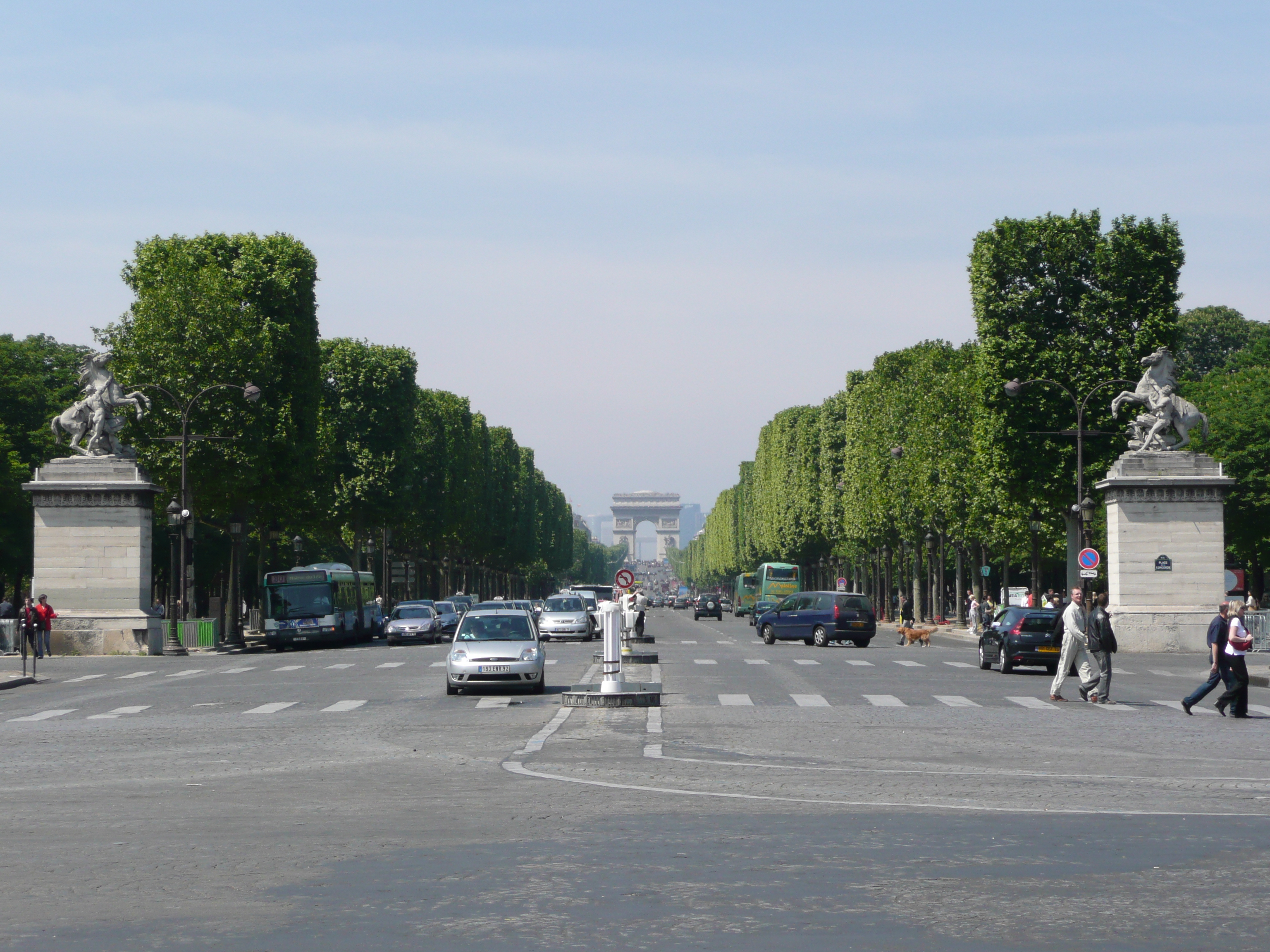 Picture France Paris La Concorde 2007-05 29 - Tour La Concorde