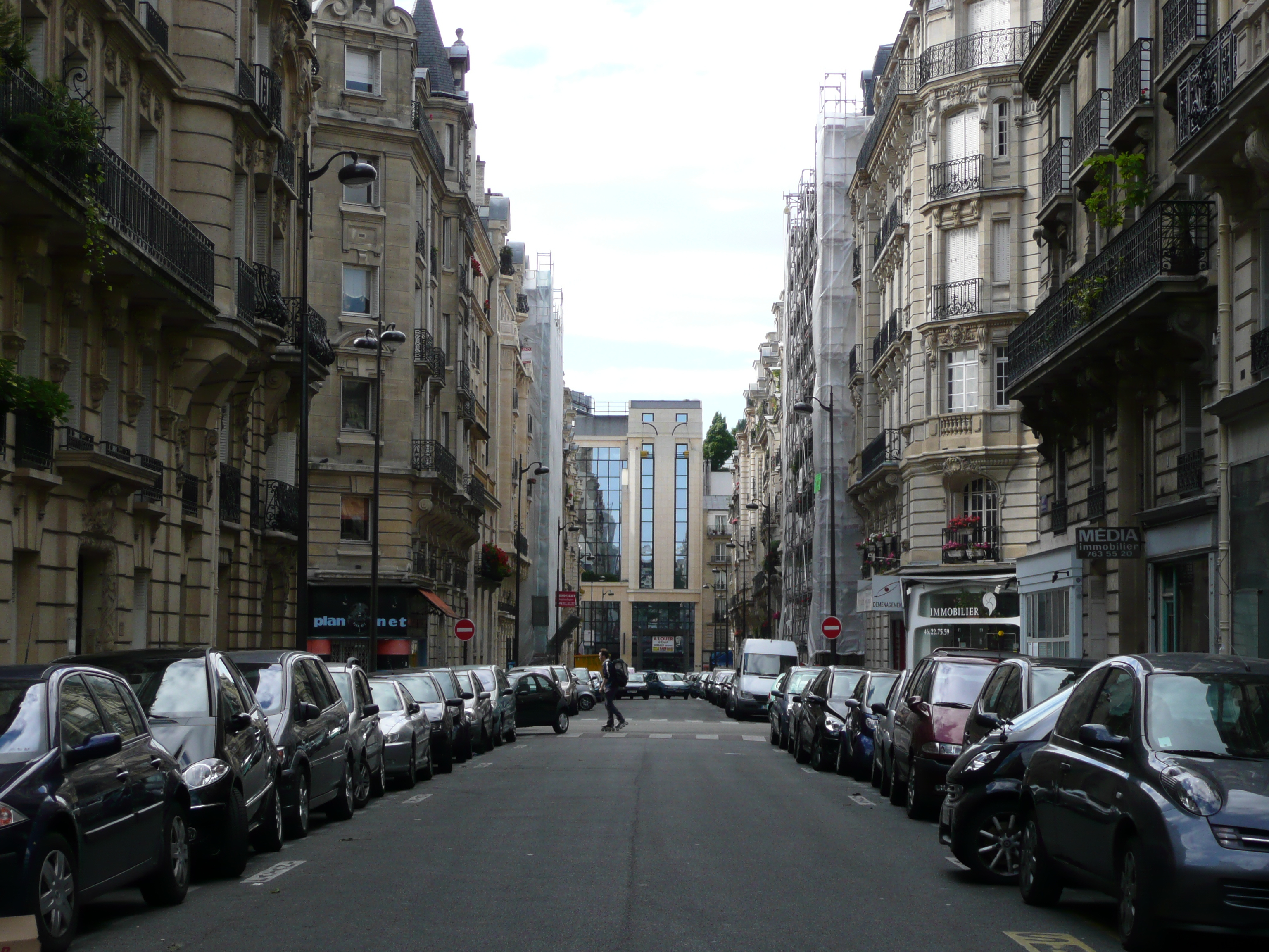 Picture France Paris 17th Arrondissement Avenue de Wagram 2007-05 50 - Tour Avenue de Wagram