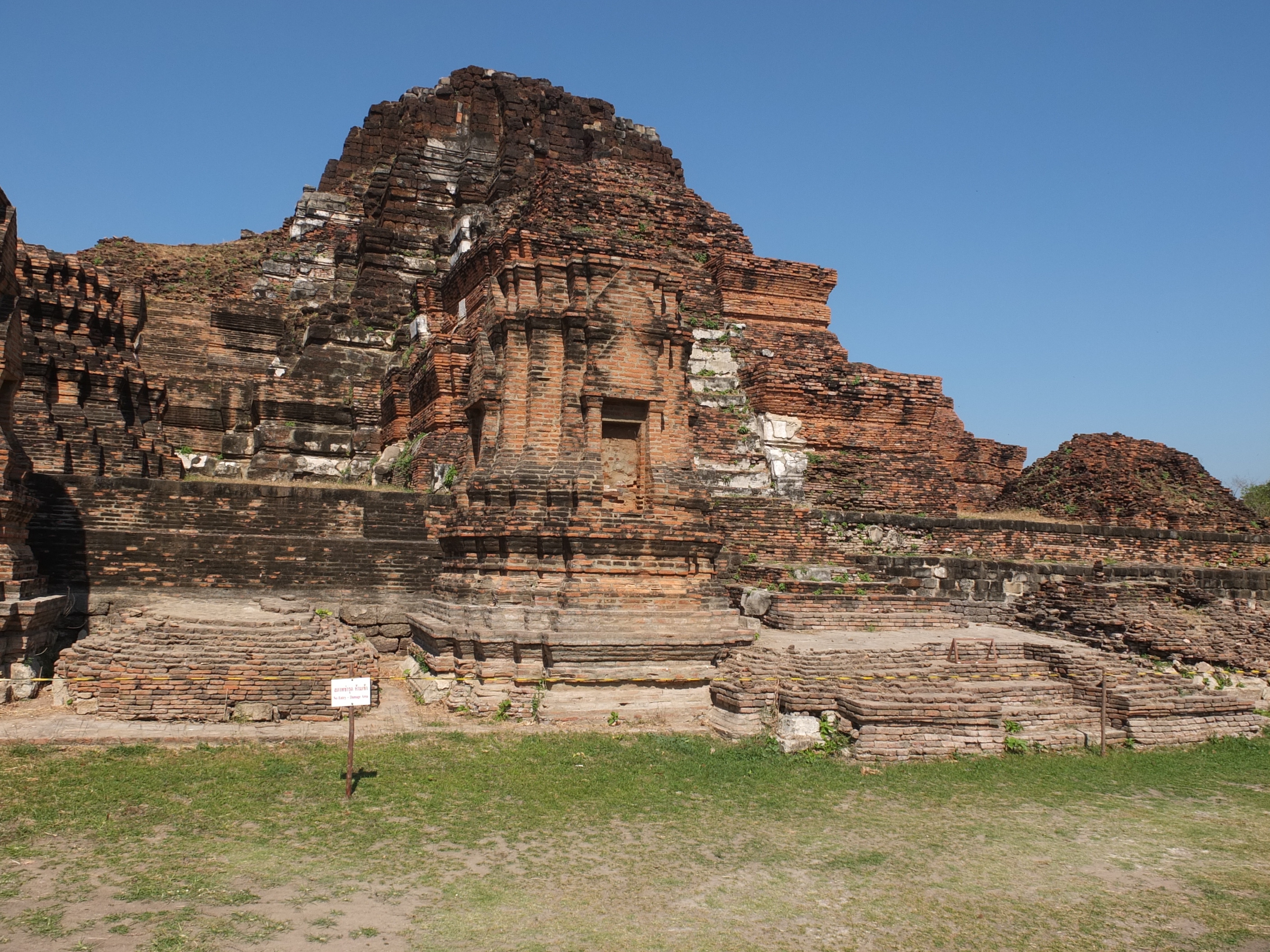 Picture Thailand Ayutthaya 2011-12 101 - Center Ayutthaya