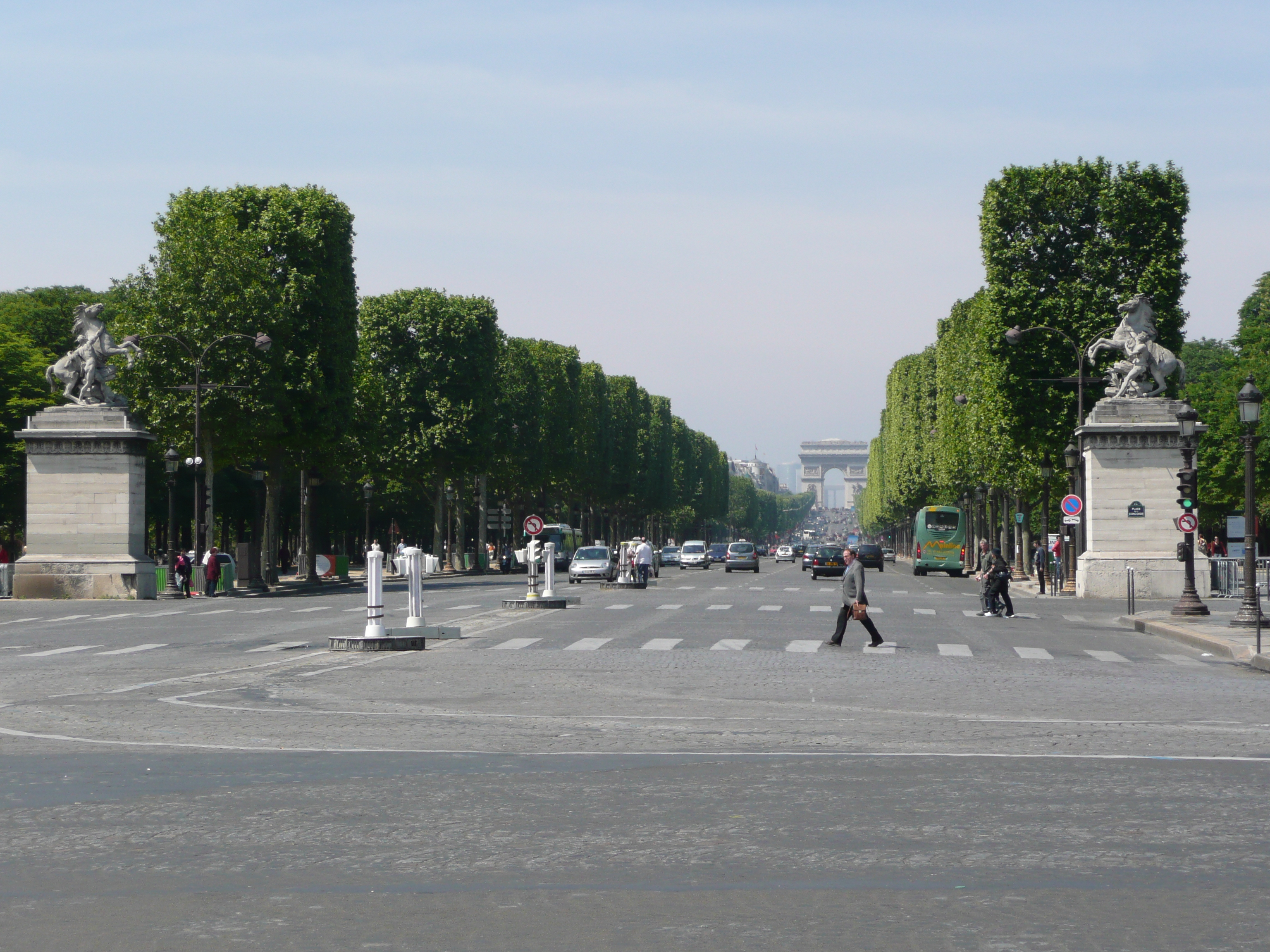 Picture France Paris La Concorde 2007-05 25 - History La Concorde