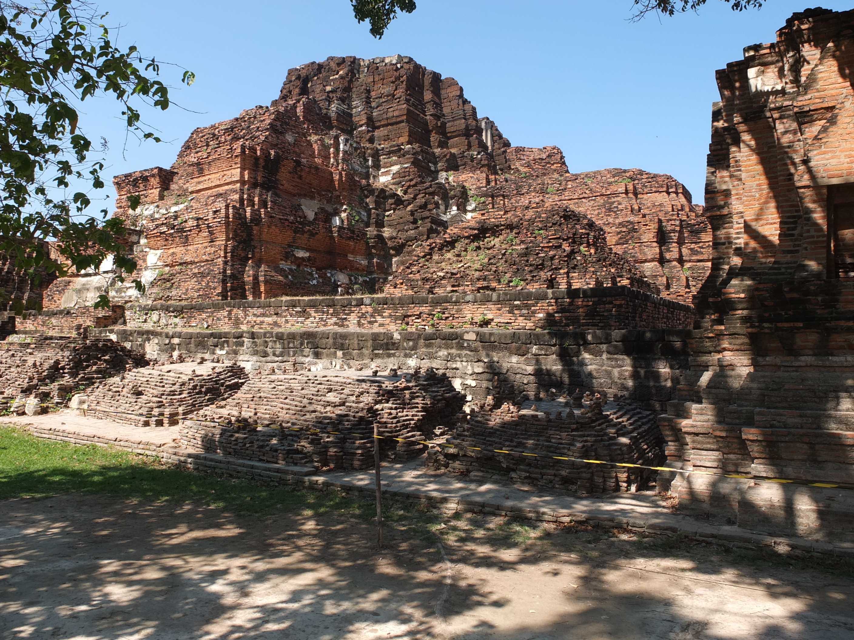 Picture Thailand Ayutthaya 2011-12 10 - Discovery Ayutthaya