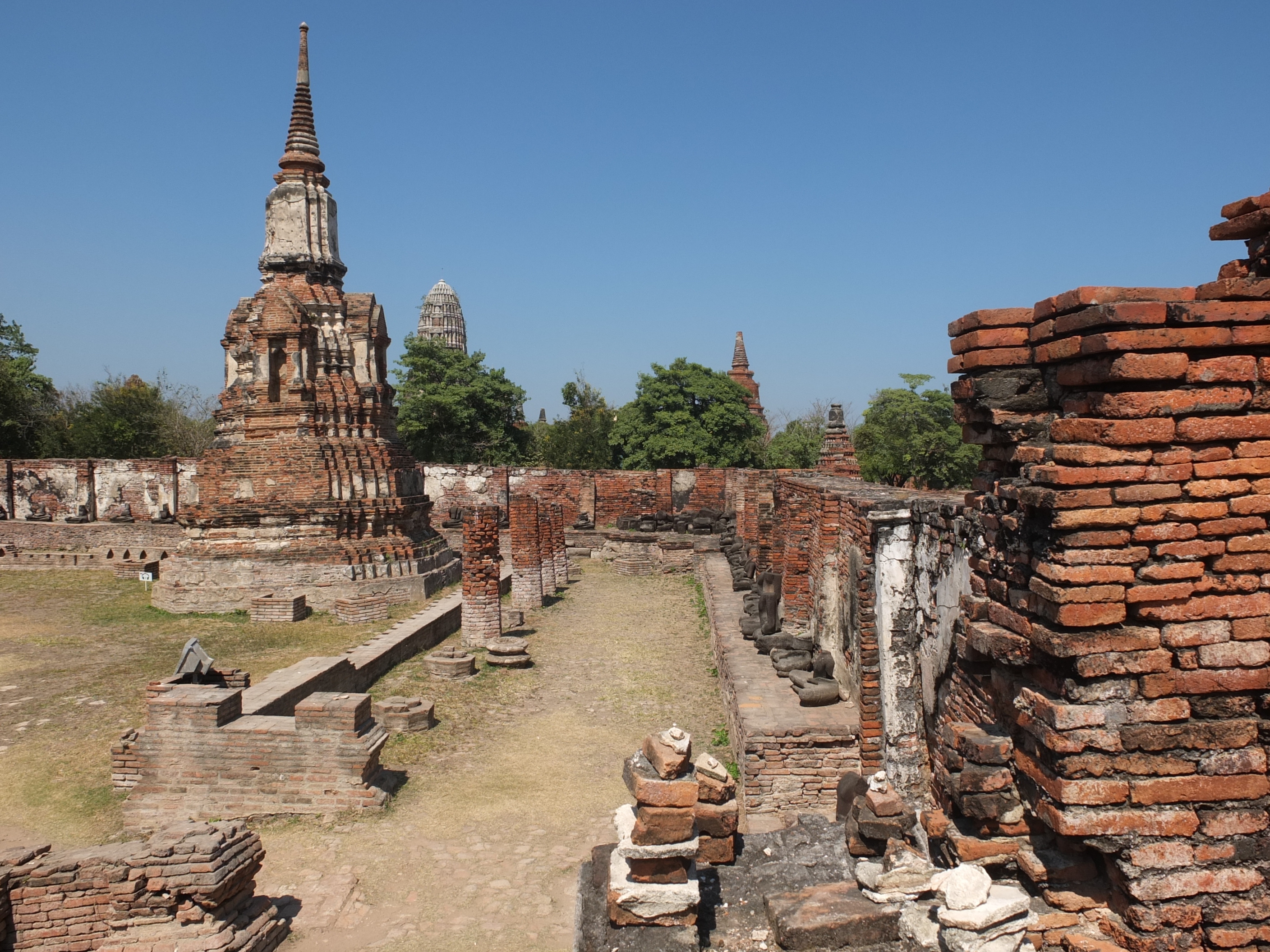 Picture Thailand Ayutthaya 2011-12 13 - Discovery Ayutthaya