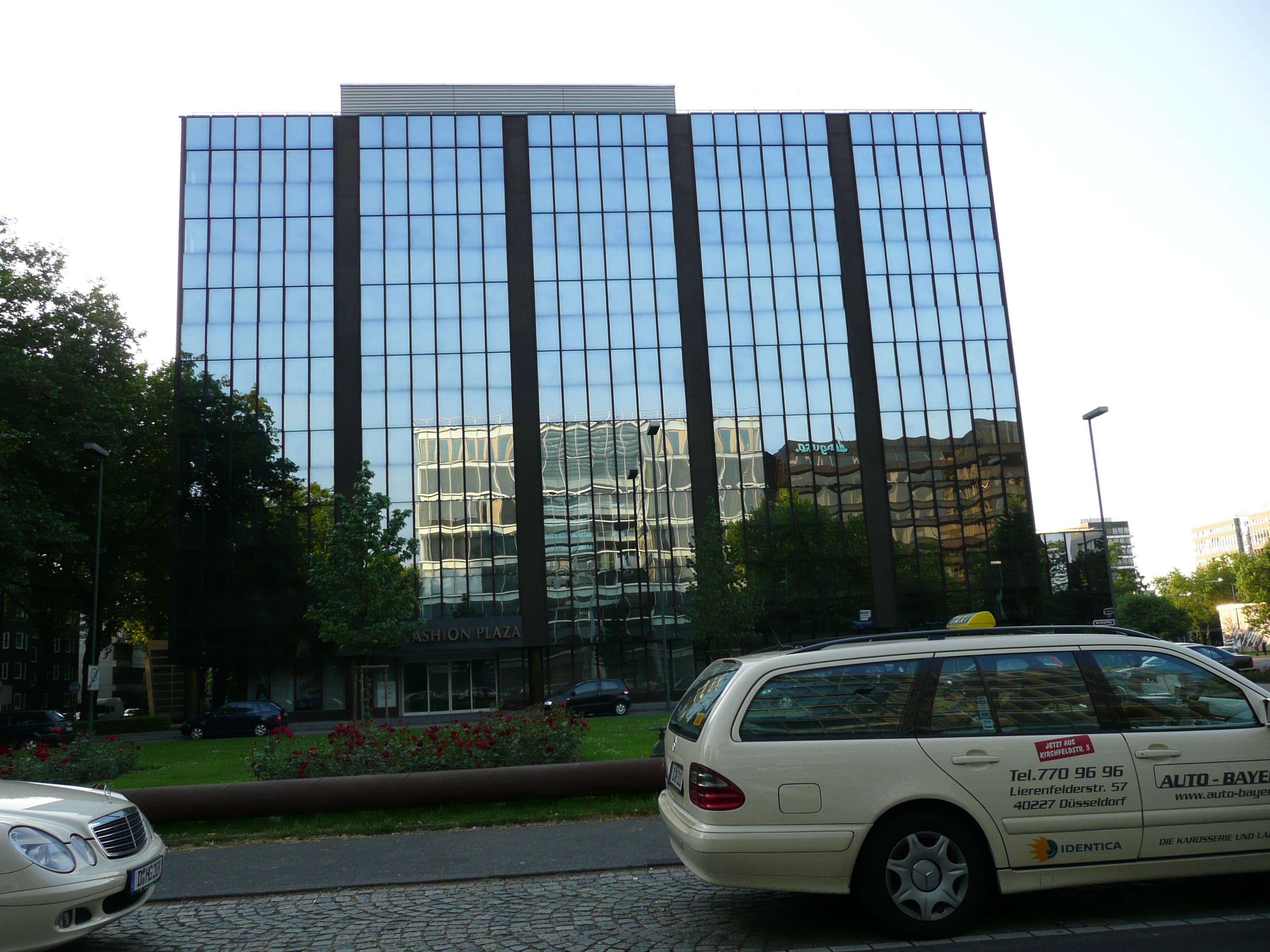 Picture Germany Dusseldorf Radisson Hotel 2007-05 16 - History Radisson Hotel