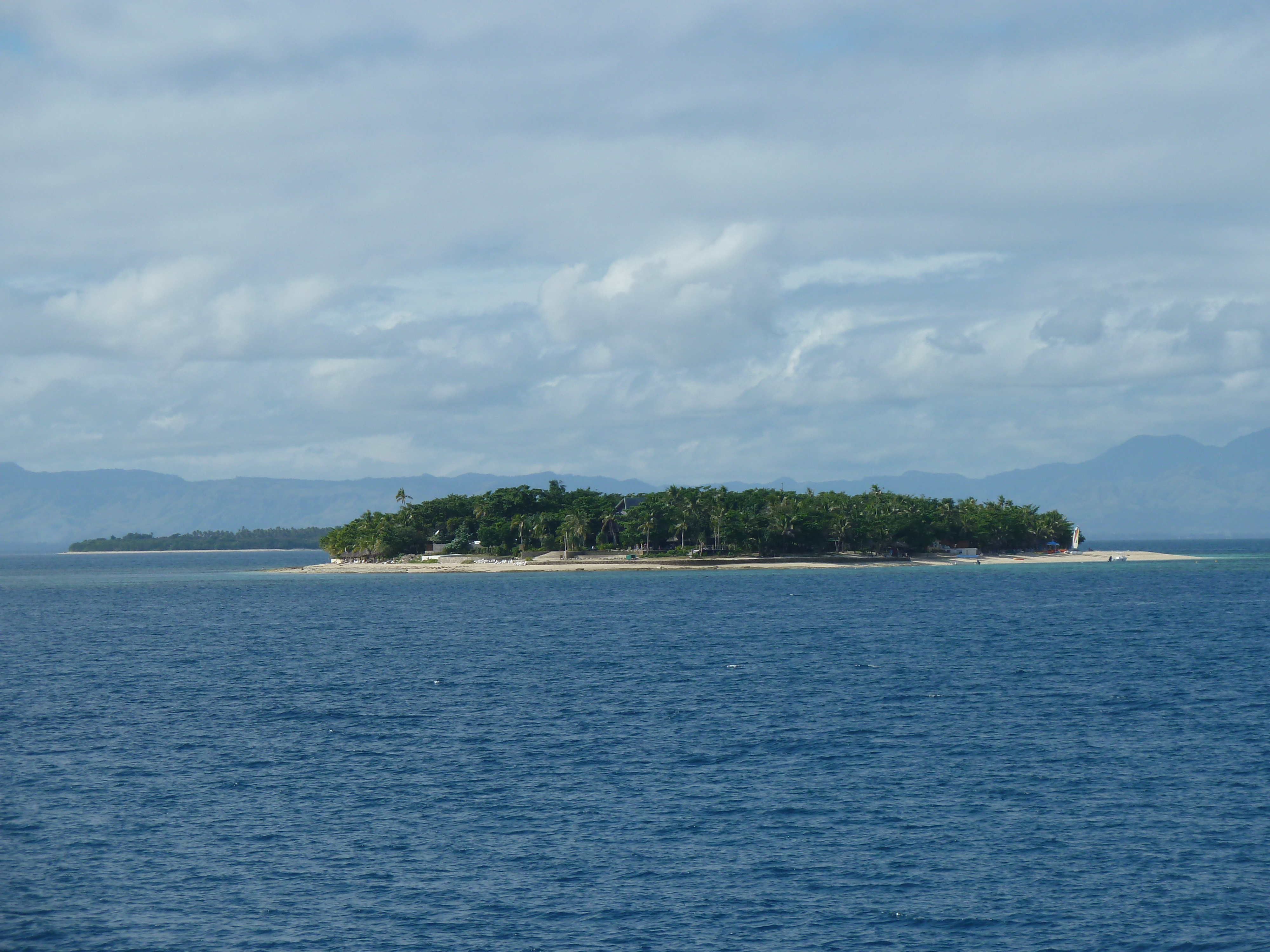 Picture Fiji Denarau to Tokoriki Island 2010-05 24 - Center Denarau to Tokoriki Island