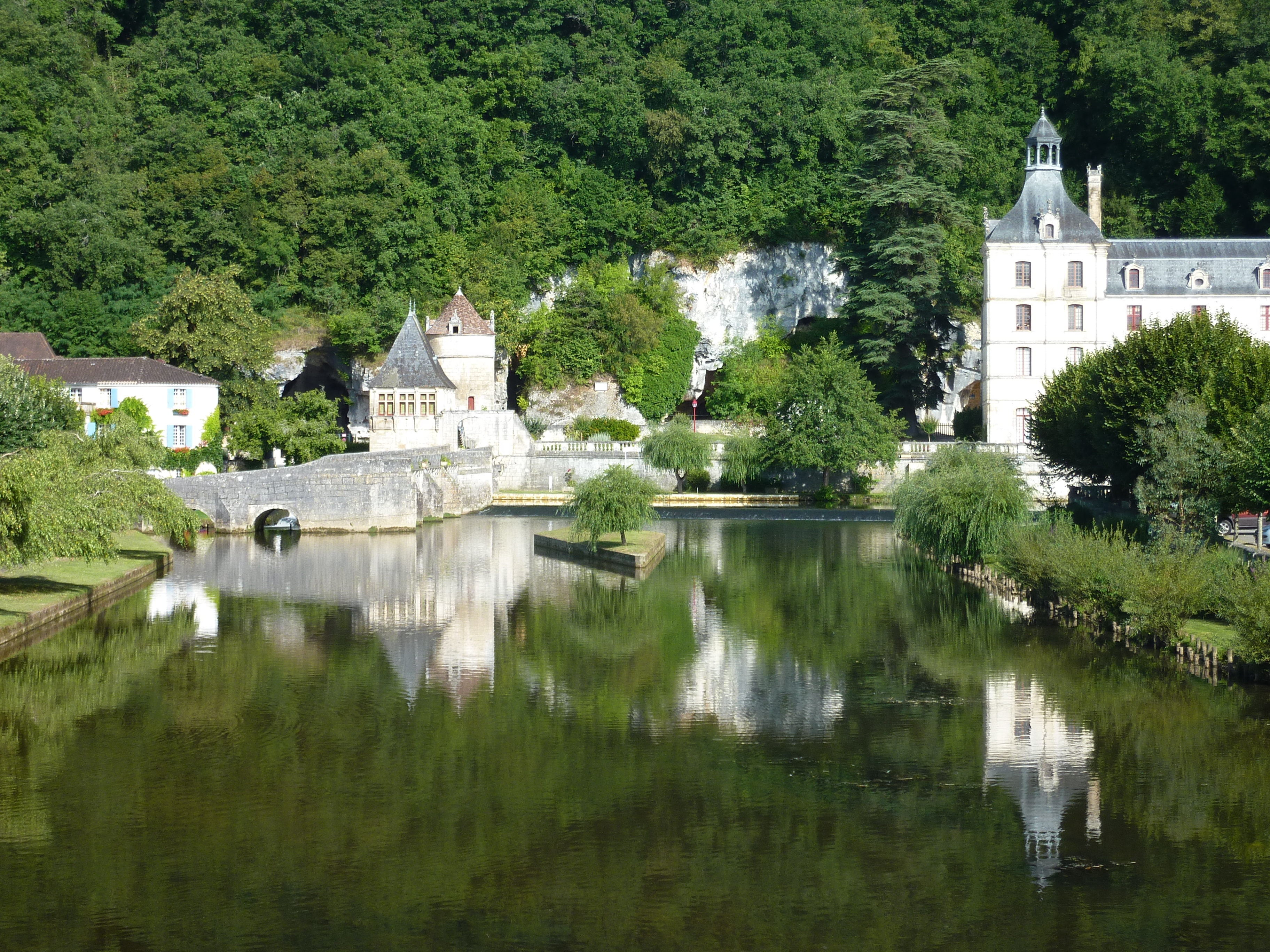 Picture France Brantome 2009-07 73 - History Brantome