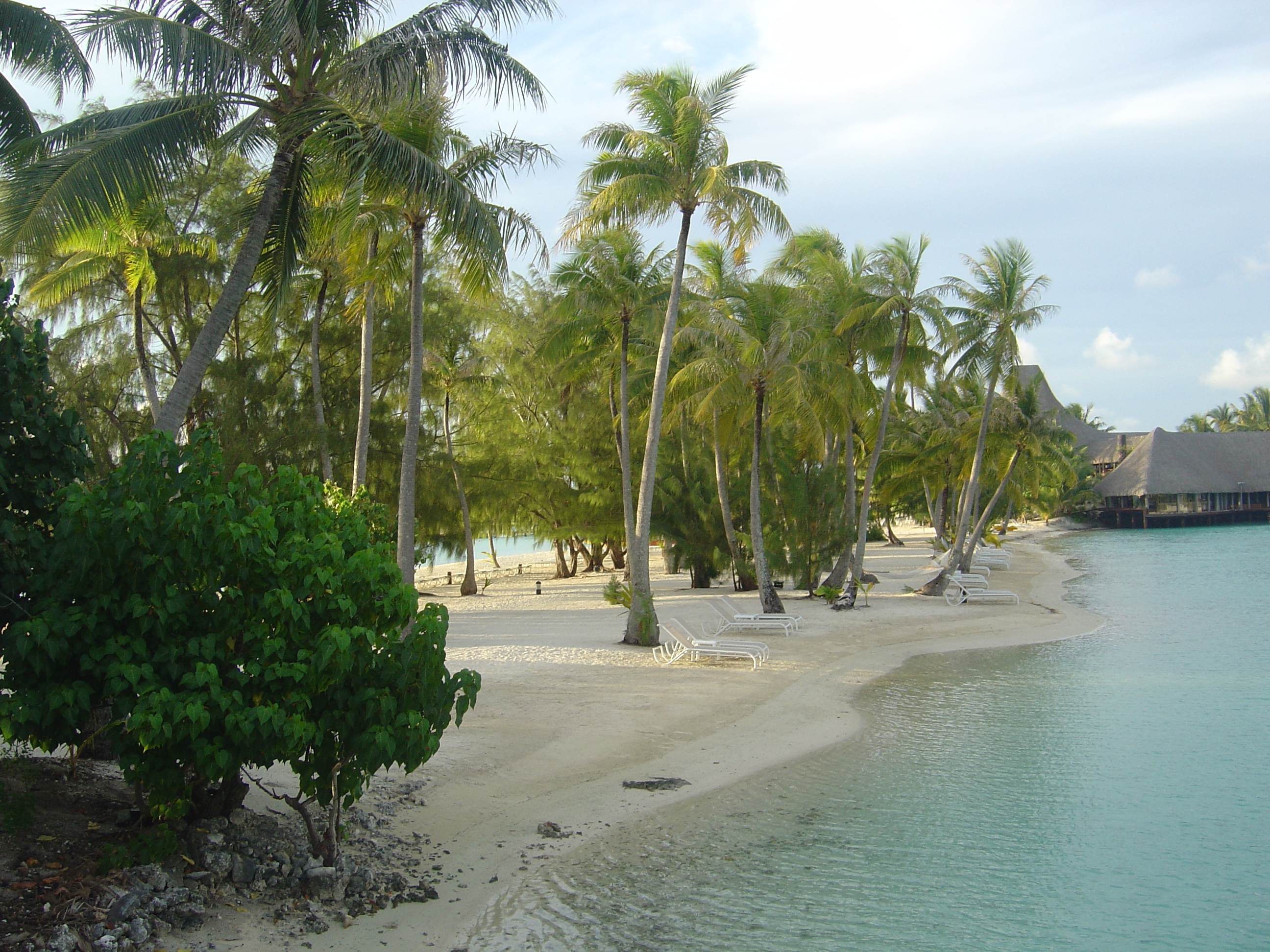 Picture Polynesia Meridien Bora Bora Hotel 2006-04 29 - Tour Meridien Bora Bora Hotel