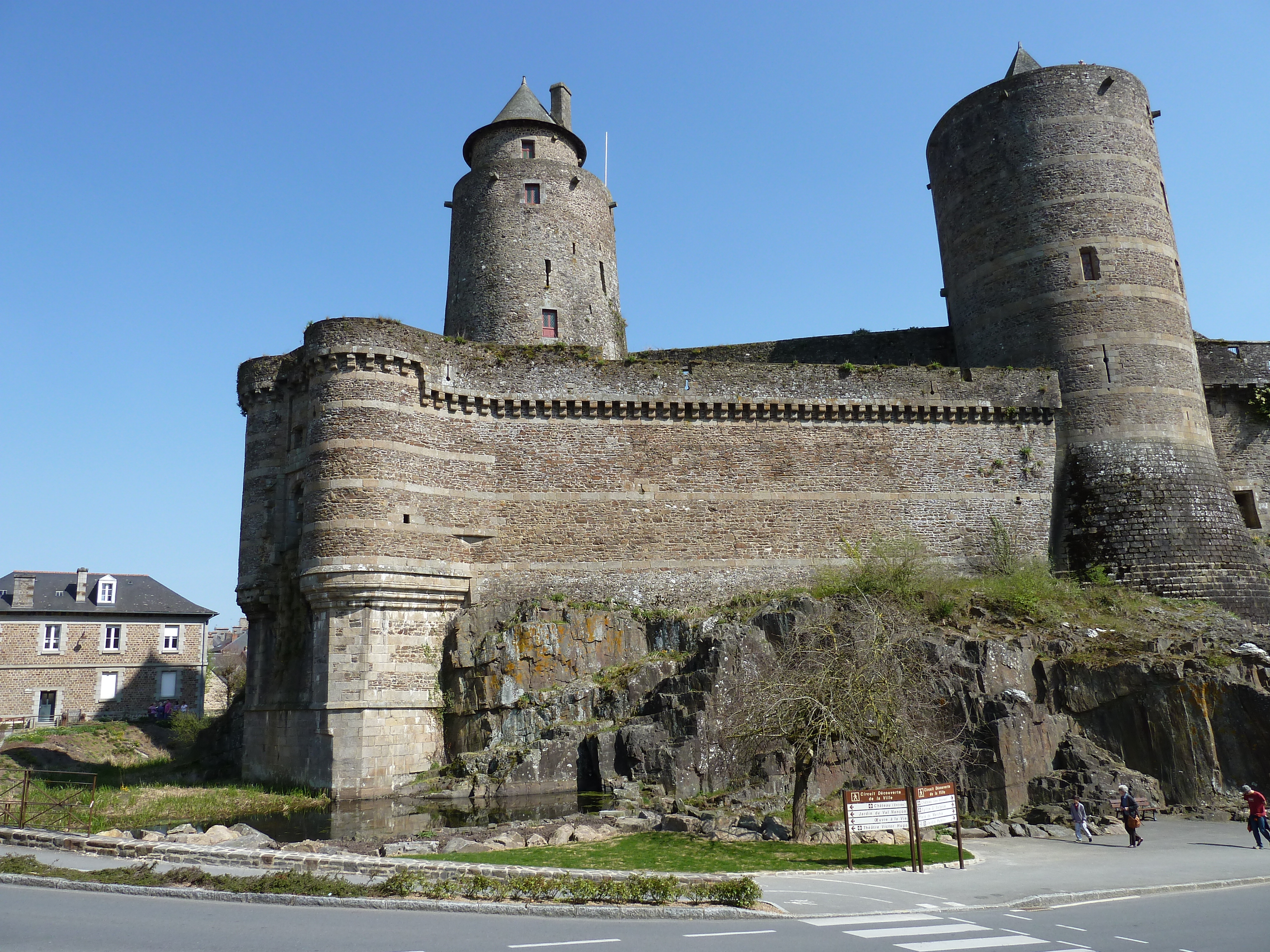 Picture France Fougeres 2010-04 154 - Center Fougeres