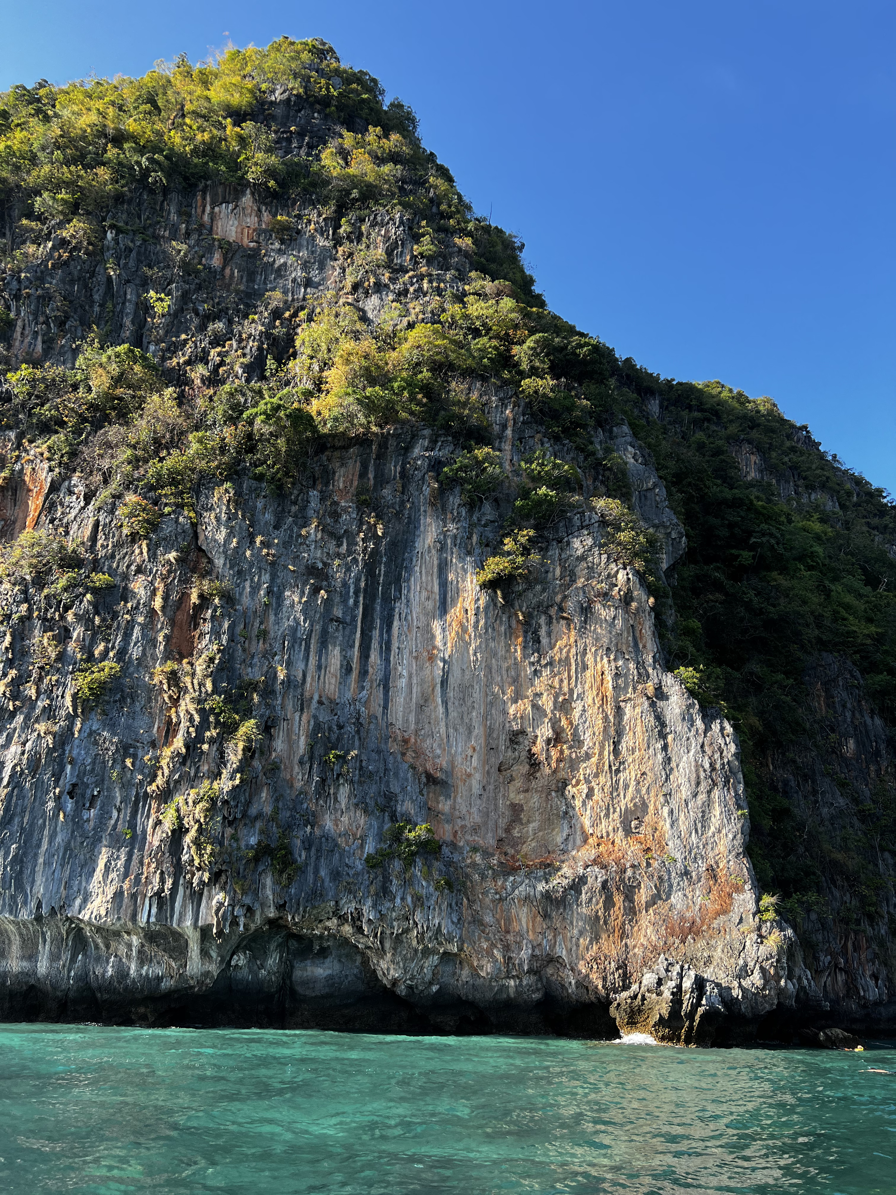 Picture Thailand Ko Phi Phi Ley 2021-12 76 - Around Ko Phi Phi Ley