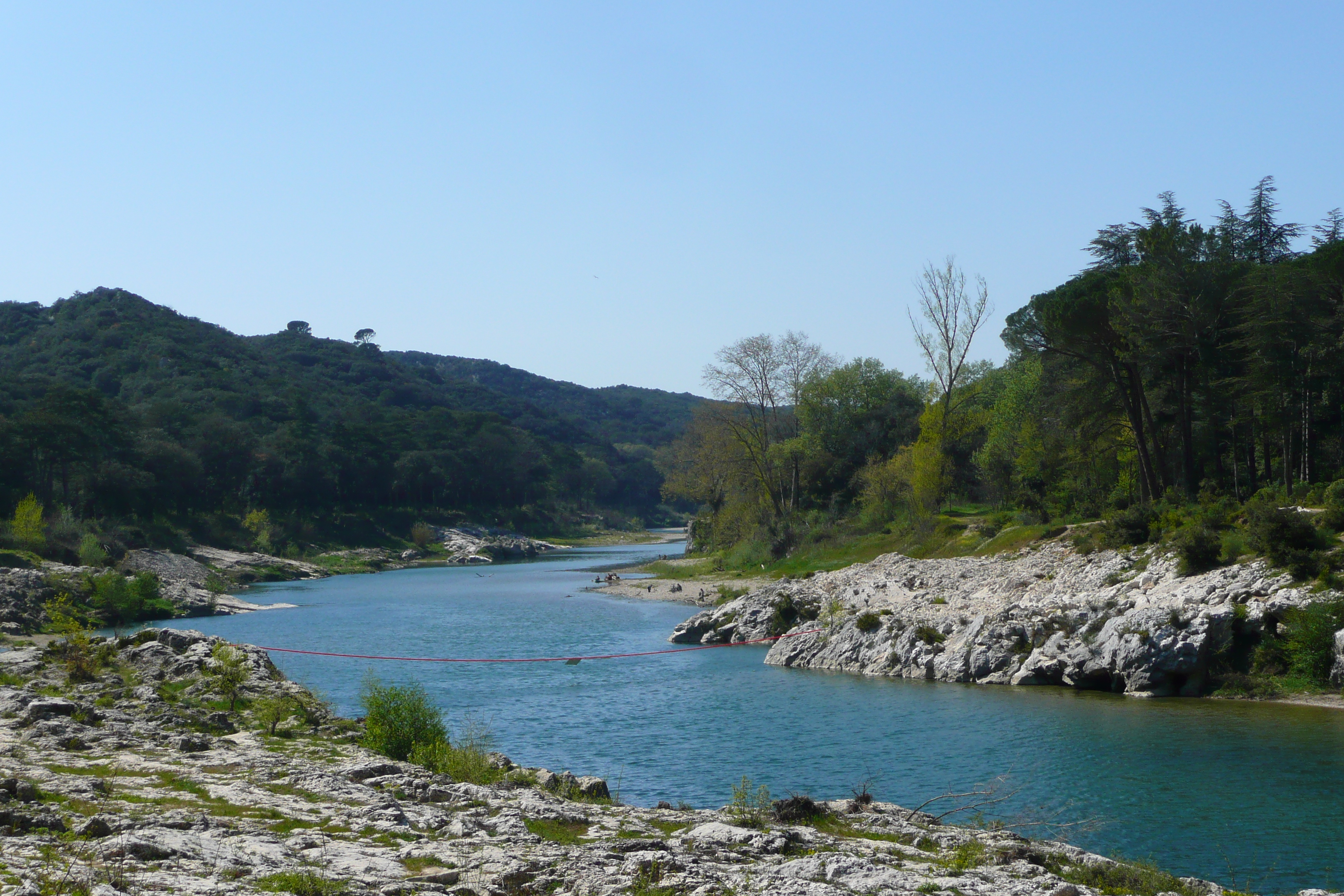 Picture France Pont du Gard 2008-04 38 - Center Pont du Gard