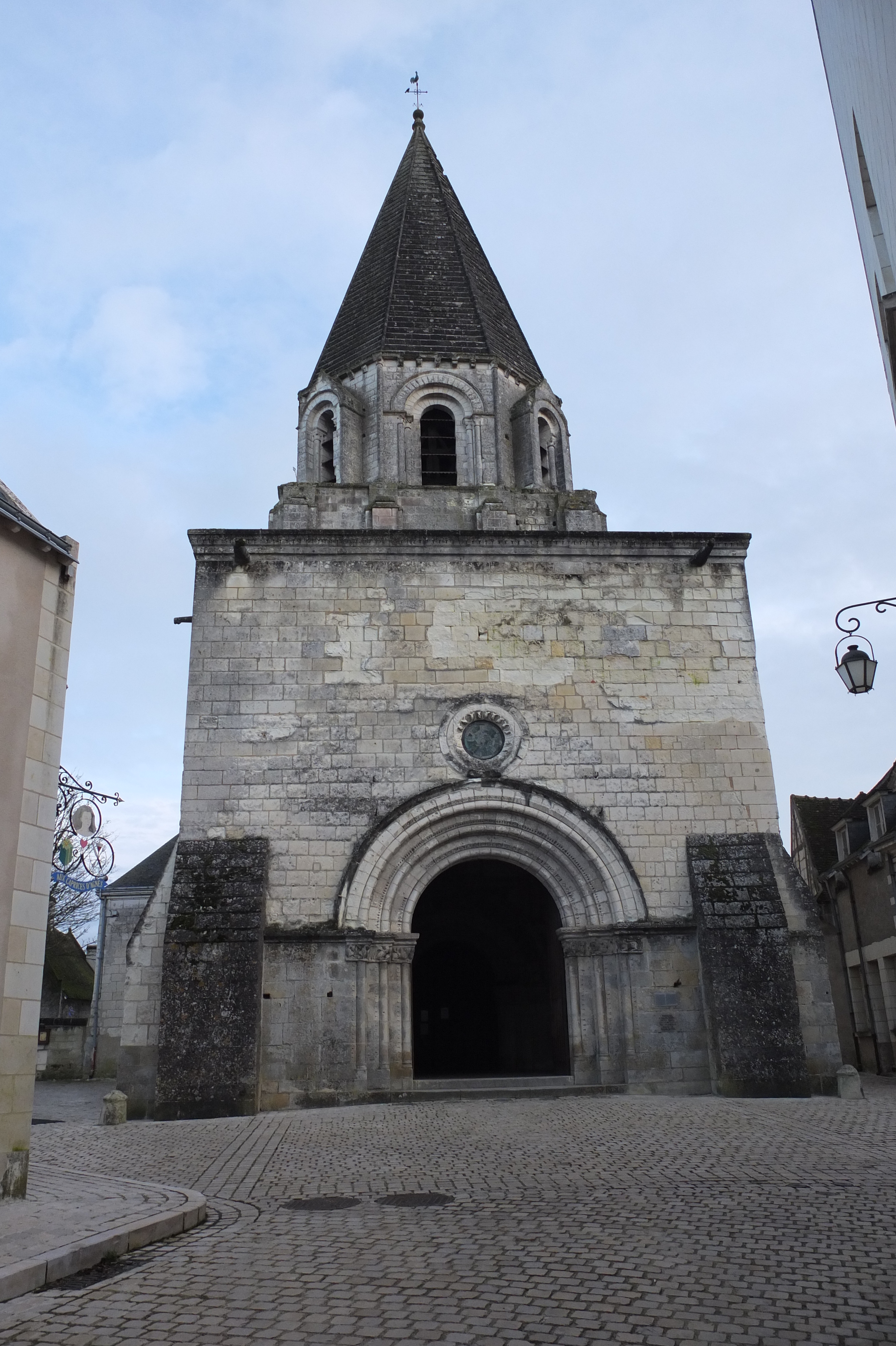 Picture France Loches Castle 2013-01 2 - Tour Loches Castle