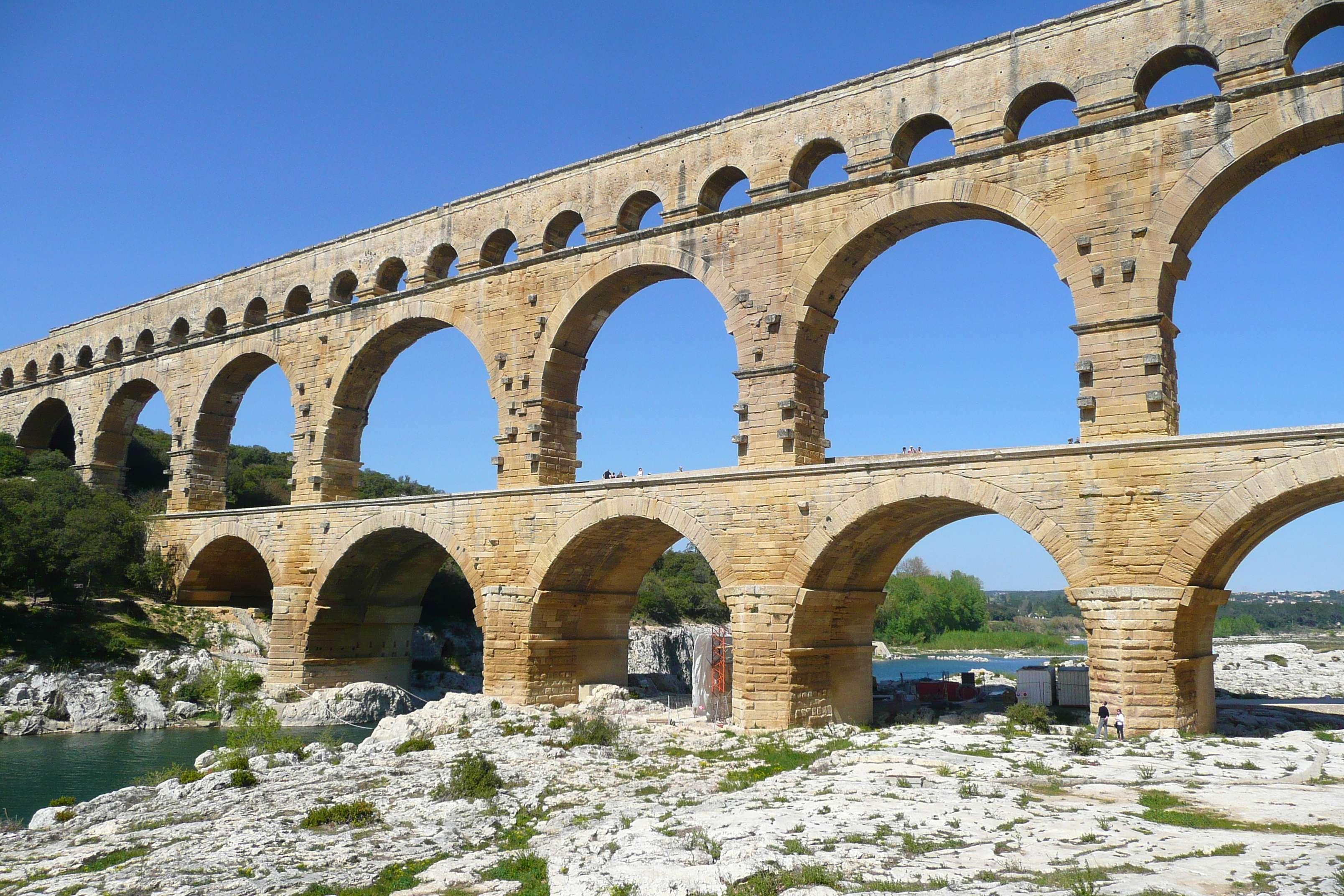 Picture France Pont du Gard 2008-04 48 - Journey Pont du Gard