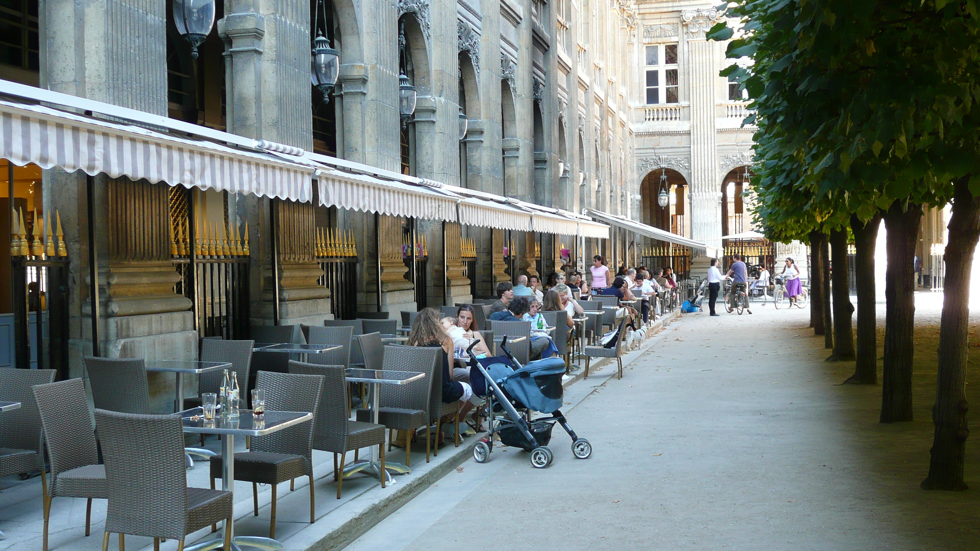 Picture France Paris Palais Royal 2007-08 51 - Tours Palais Royal