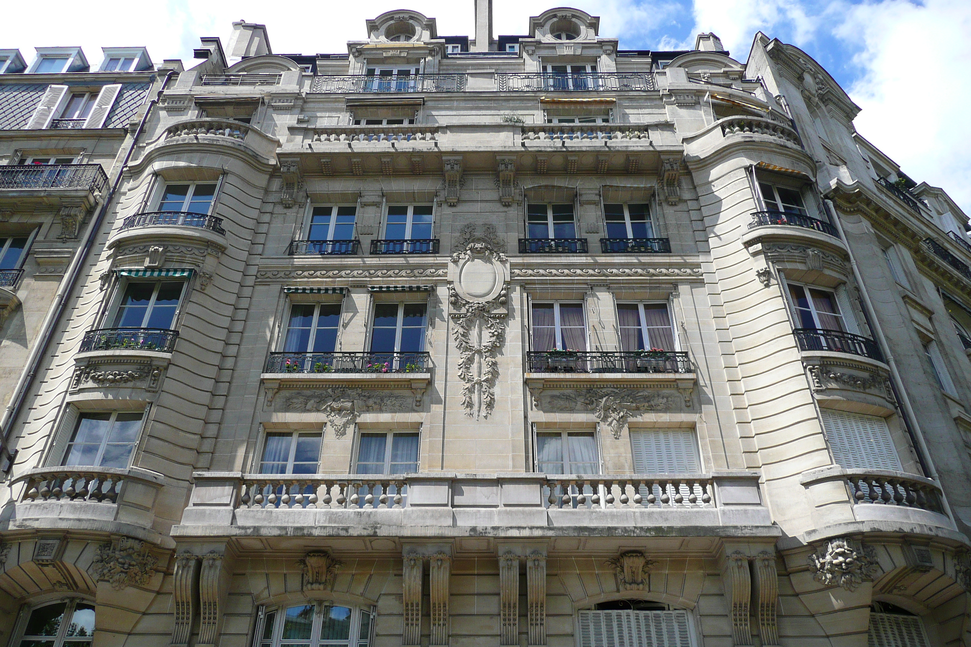 Picture France Paris Avenue Niel 2007-06 85 - History Avenue Niel